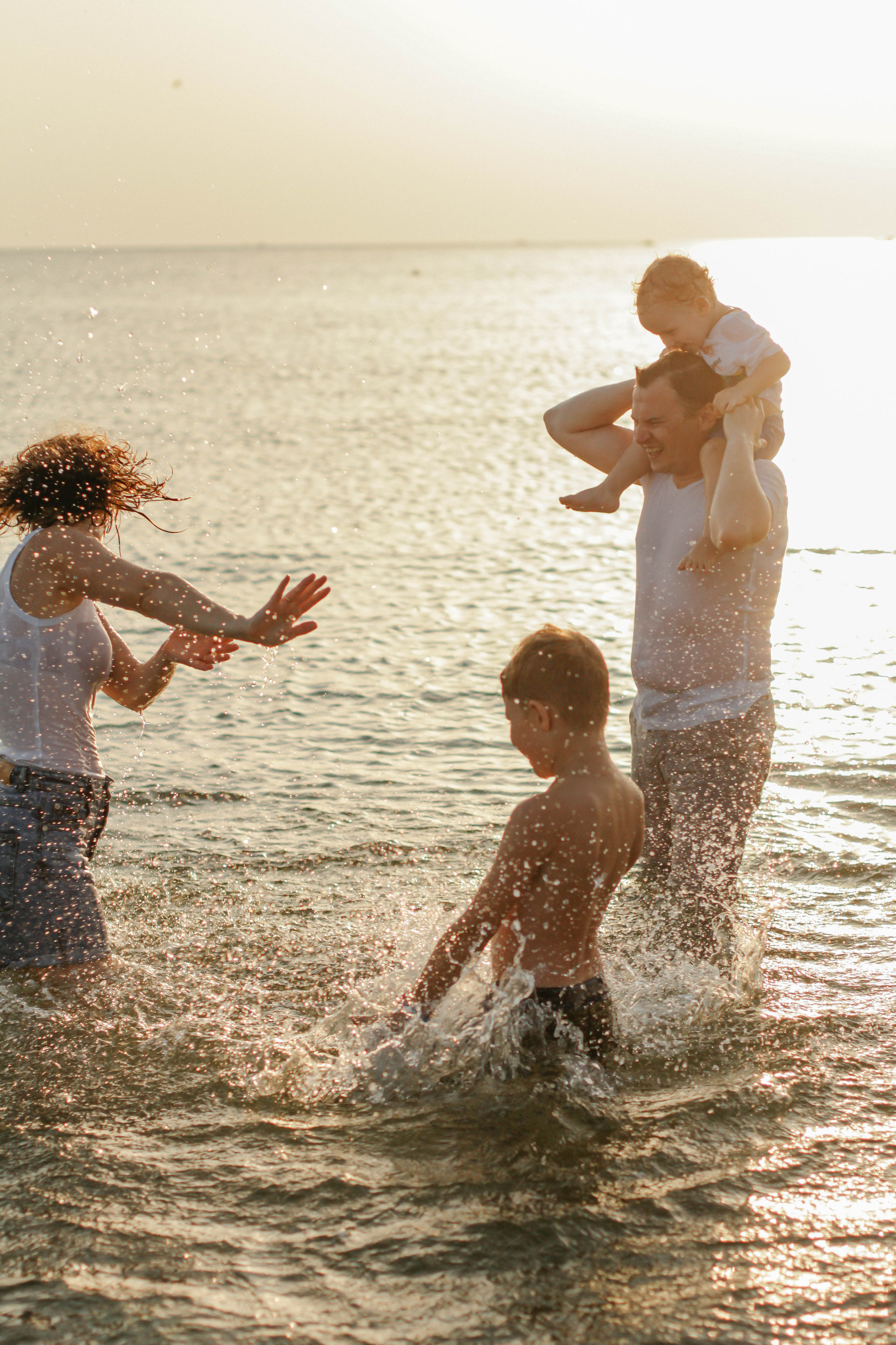 Марина, Максим, Матвей и Мирон. Семейный фотограф Анапа