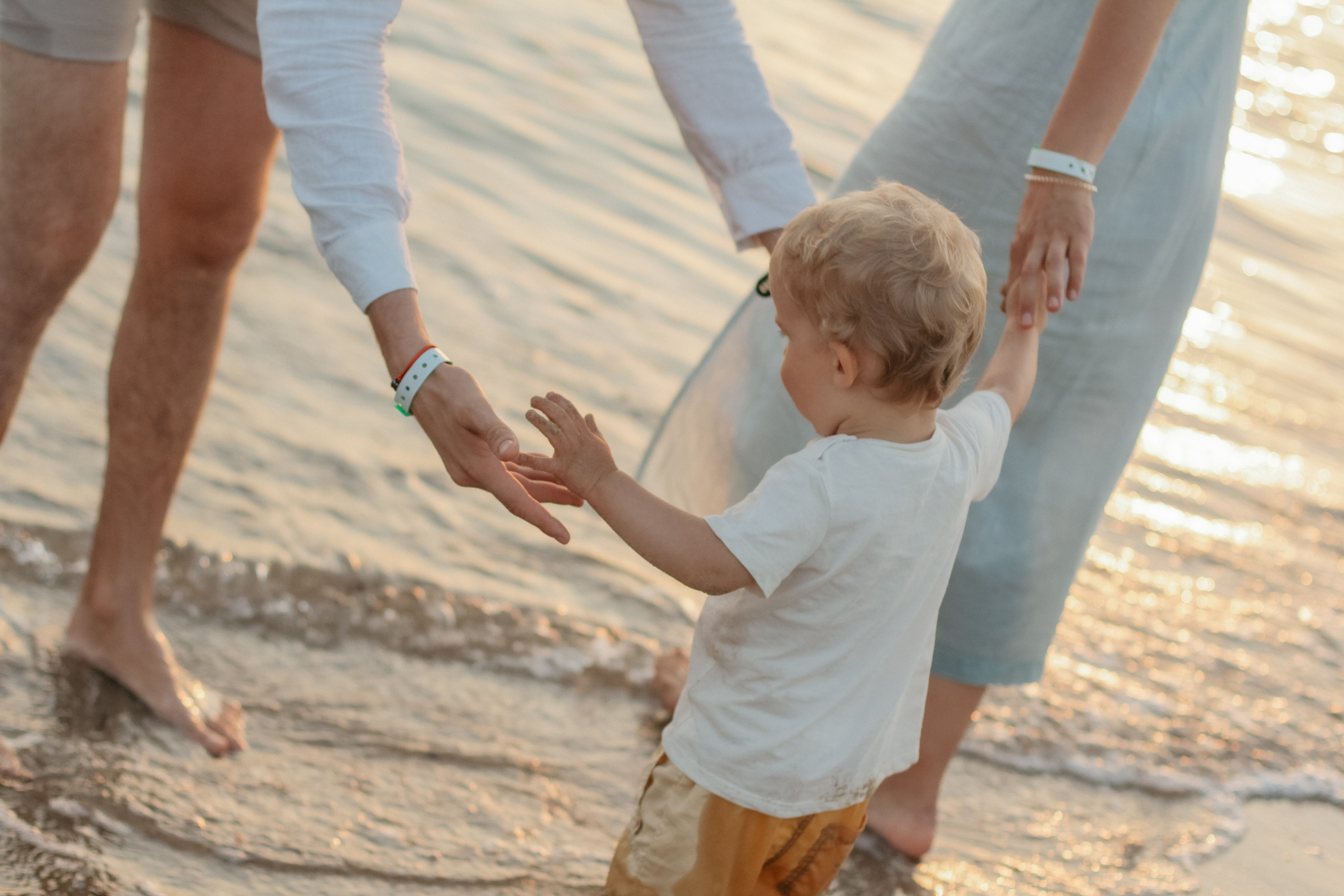 Света, Тема и Ива. Семейный фотограф Анапа