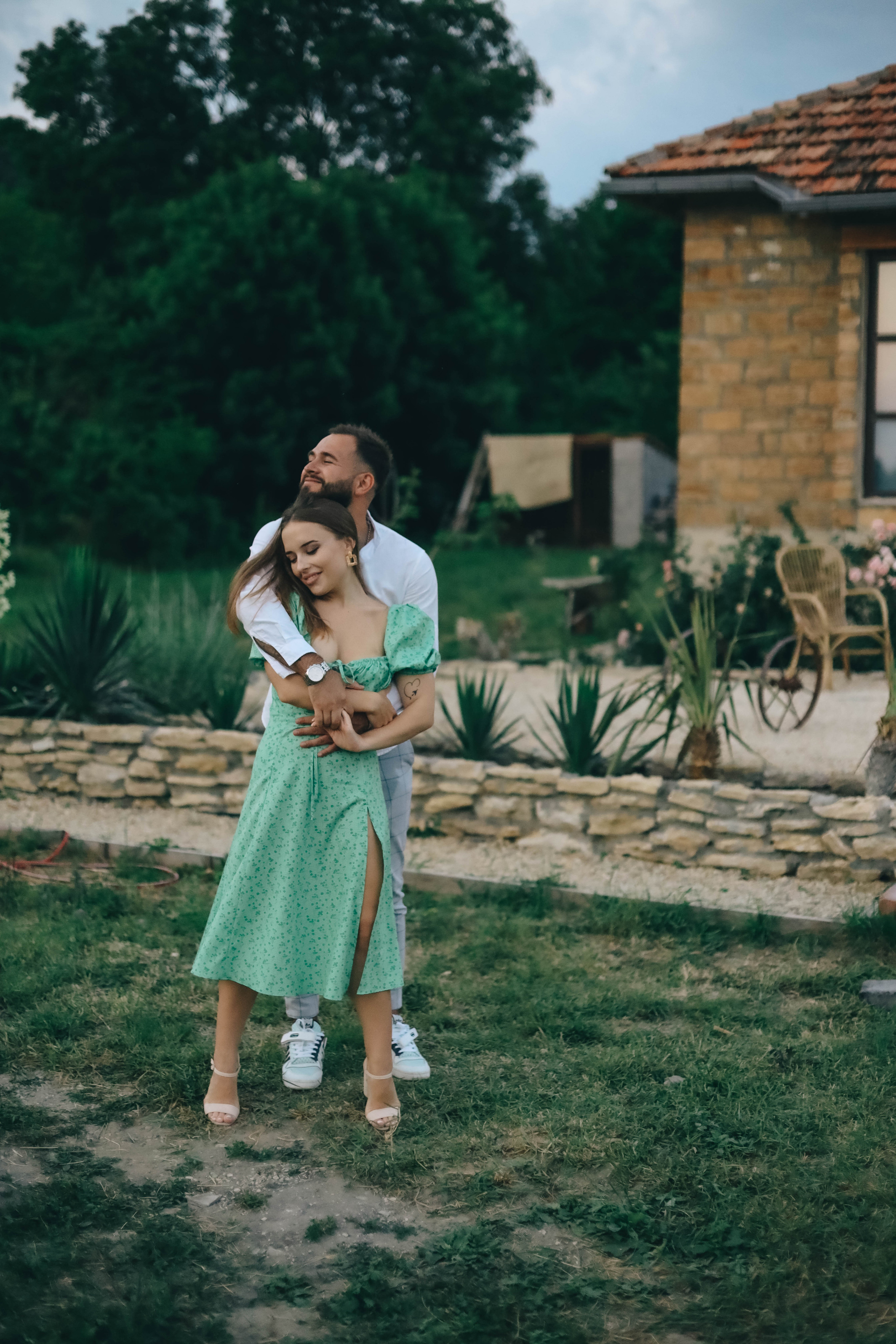 Юля и Слава в Мейзон. Семейный фотограф Анапа