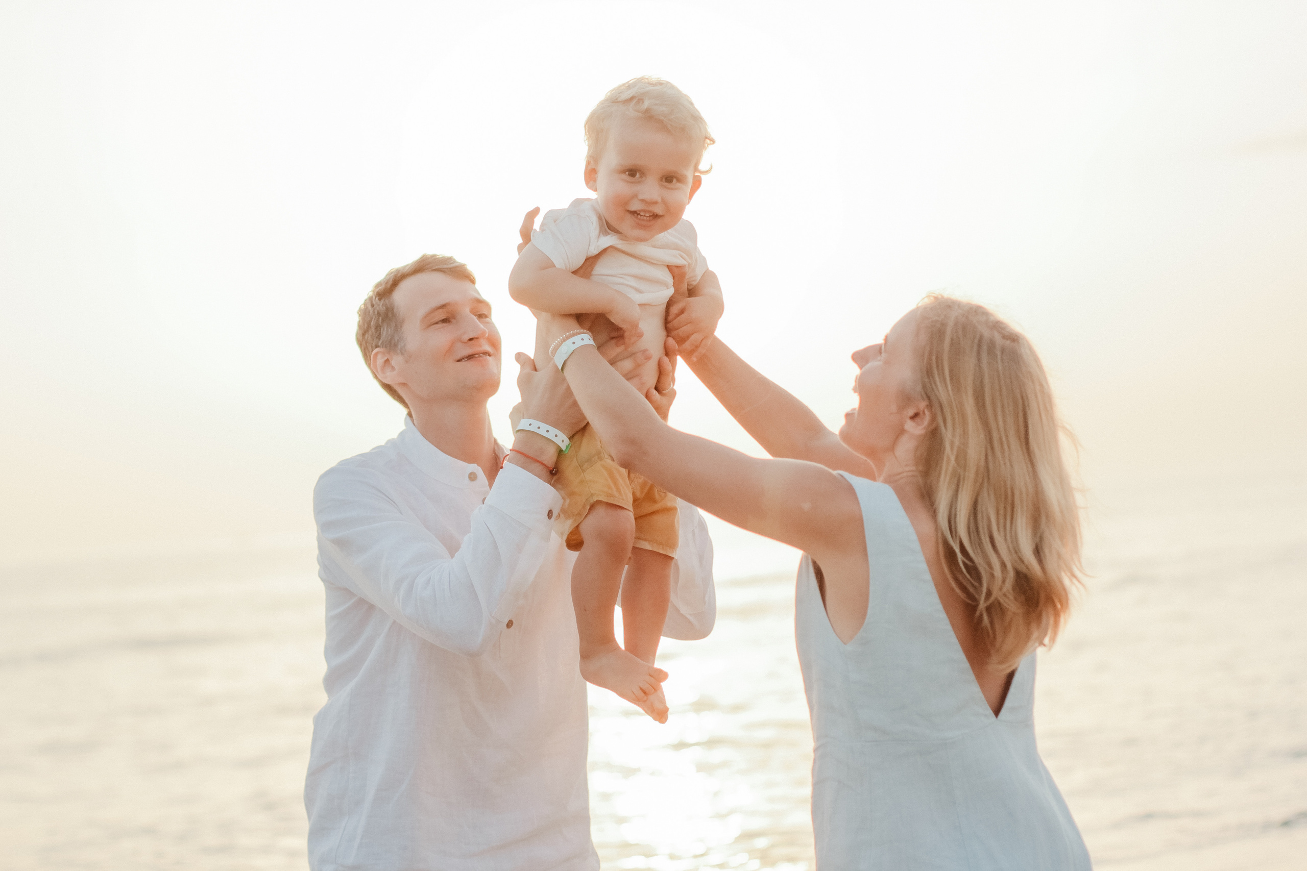 Света, Тема и Ива. Семейный фотограф Анапа