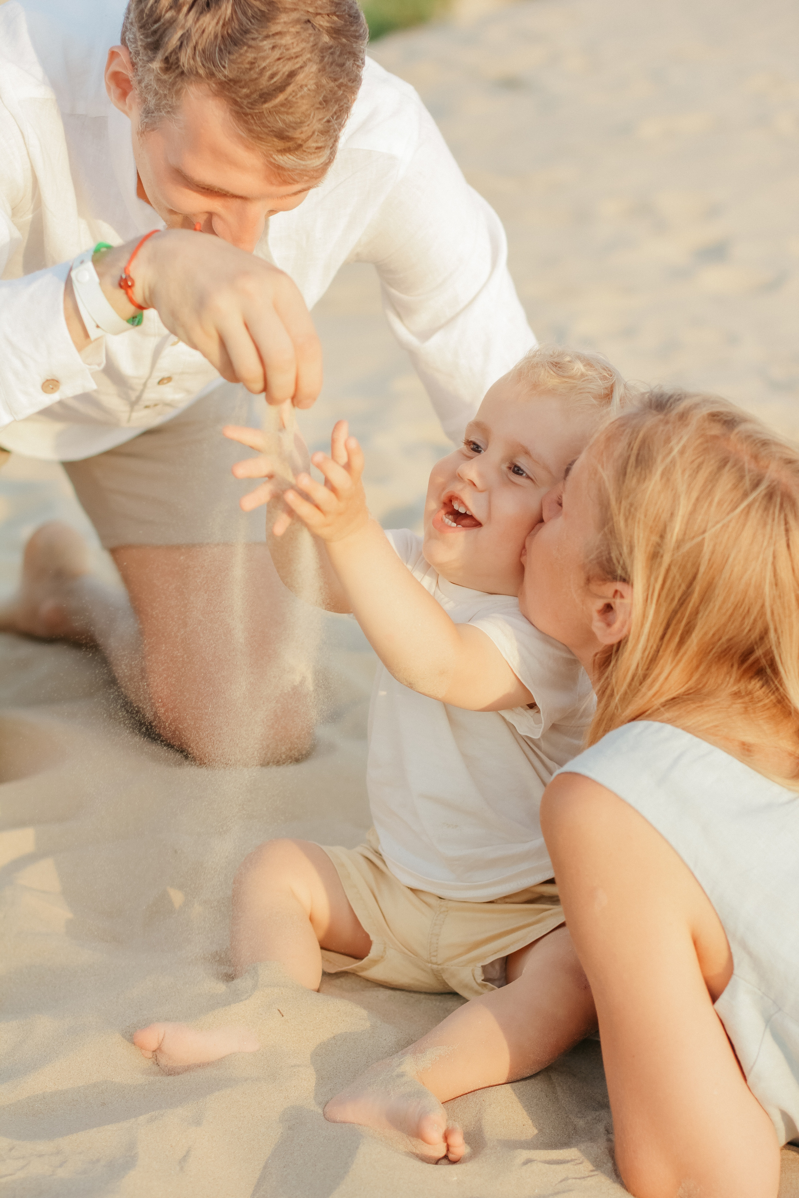 Света, Тема и Ива. Семейный фотограф Анапа