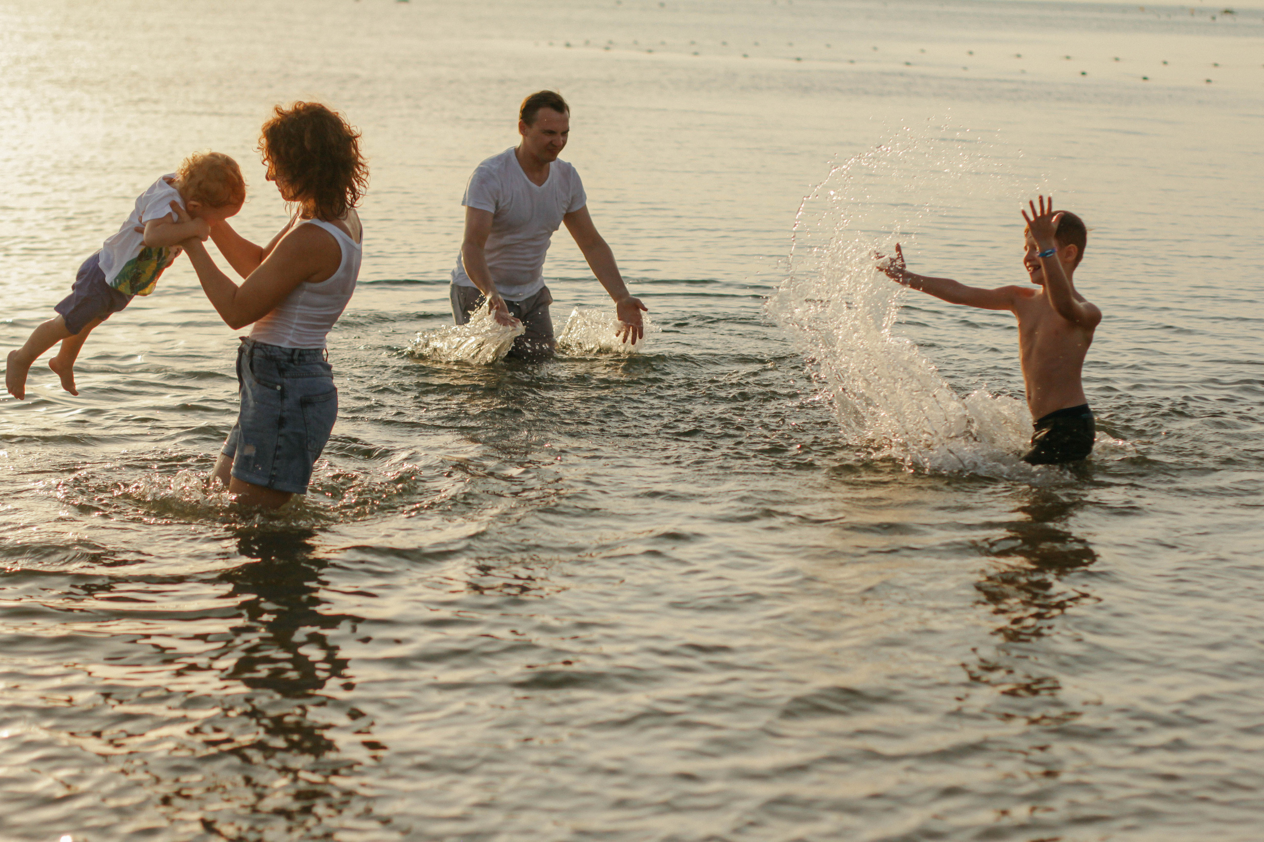 Марина, Максим, Матвей и Мирон. Семейный фотограф Анапа