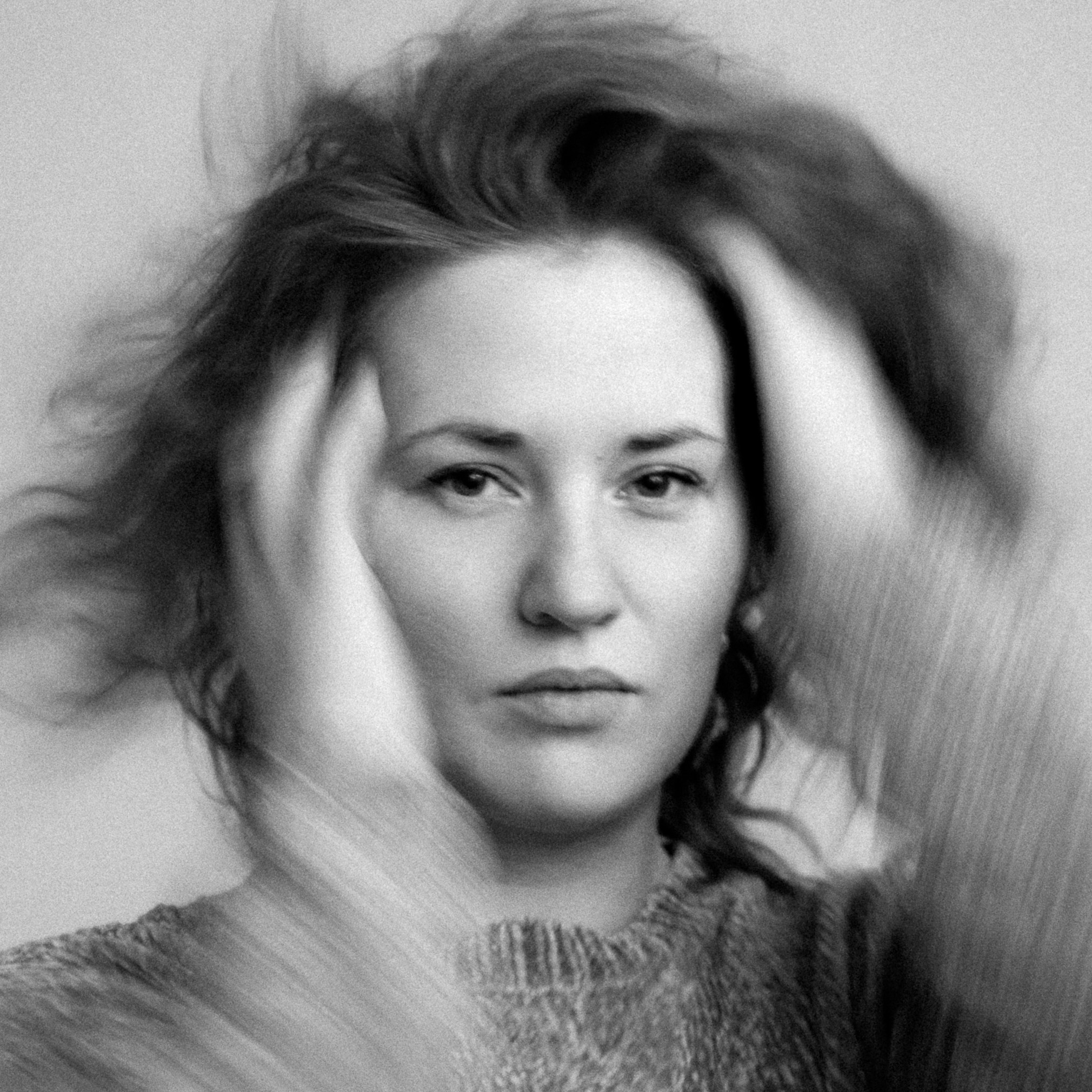 Аня чб. Фотограф Анастасия Малеева