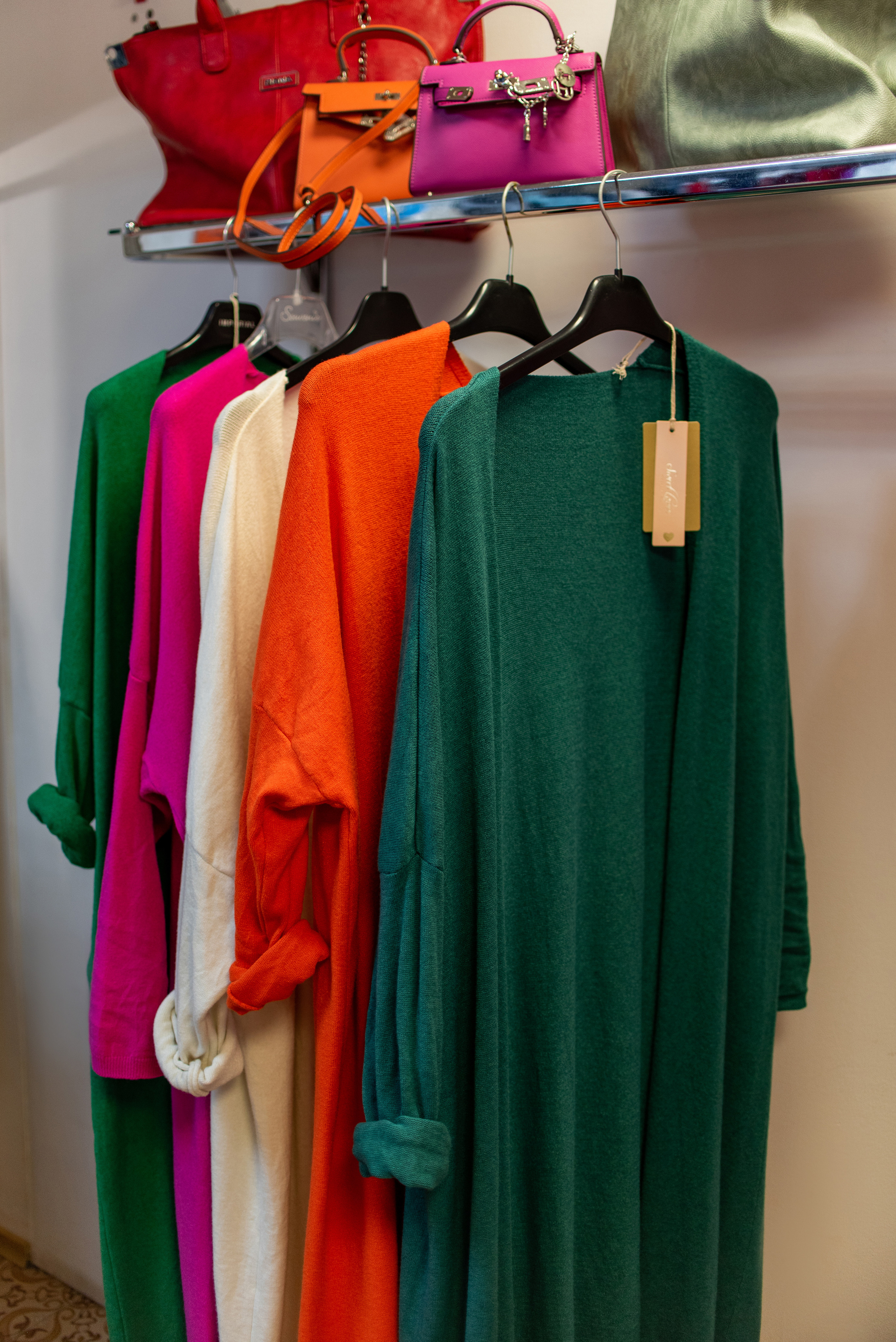 Магазин одежды «Кэжуал 999». Семейный и свадебный фотограф в Феодосии и Коктебеле