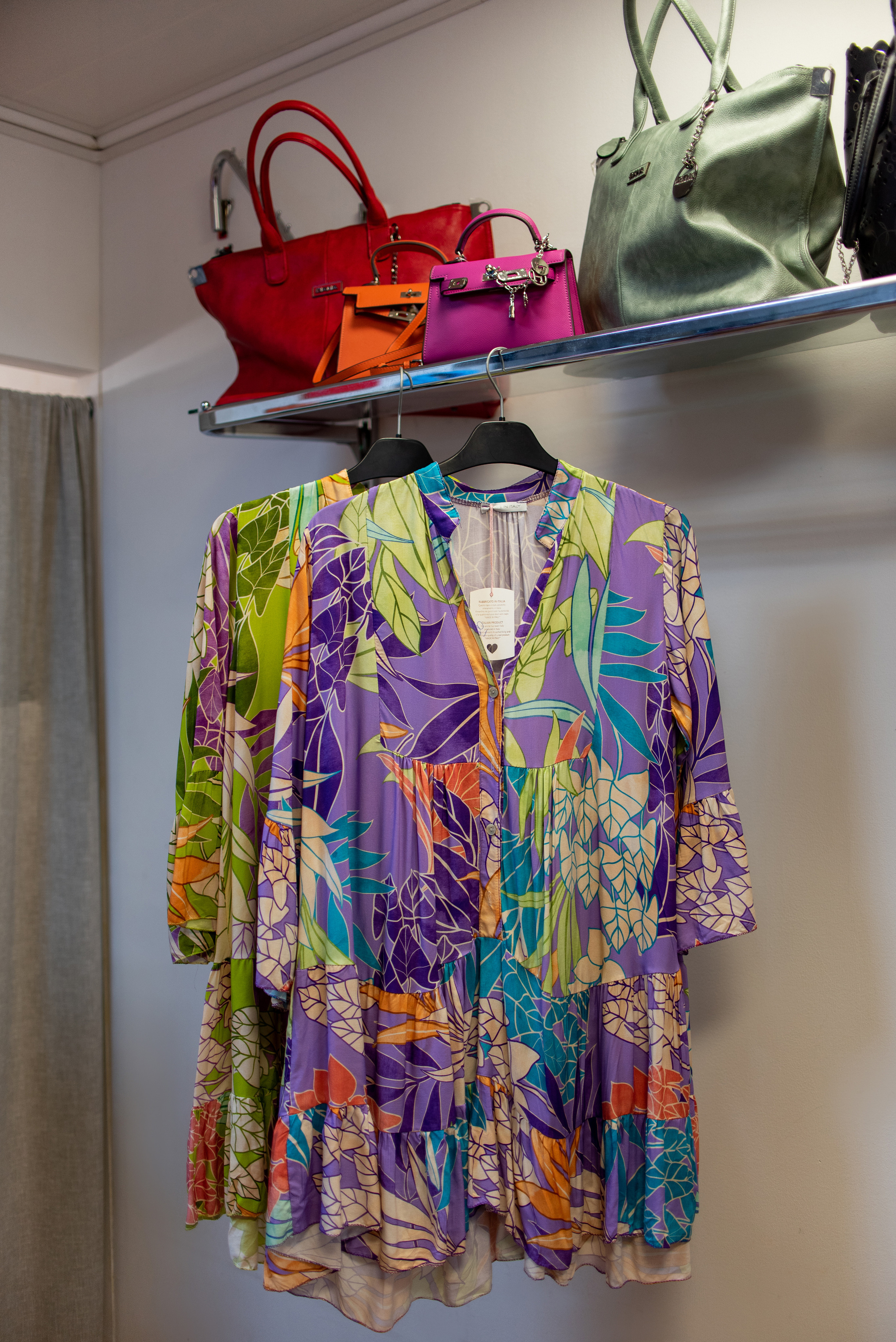 Магазин одежды «Кэжуал 999». Семейный и свадебный фотограф в Феодосии и Коктебеле