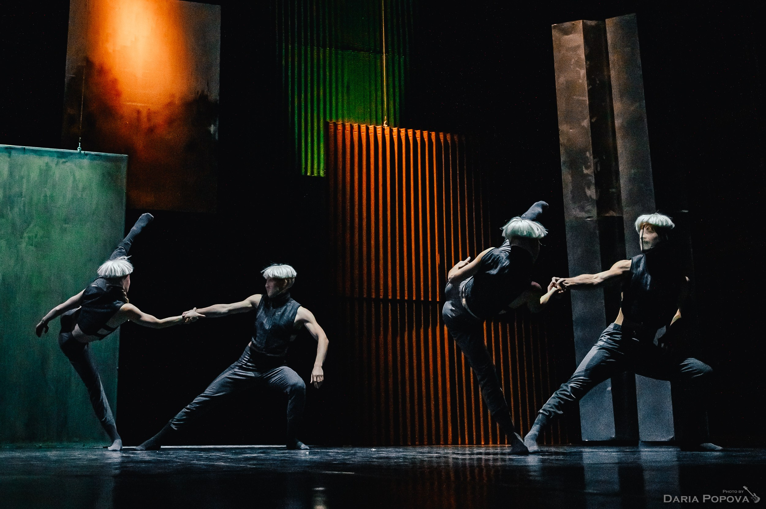 Спектакль «Свадебка». Художник по свету Максим Сергачев