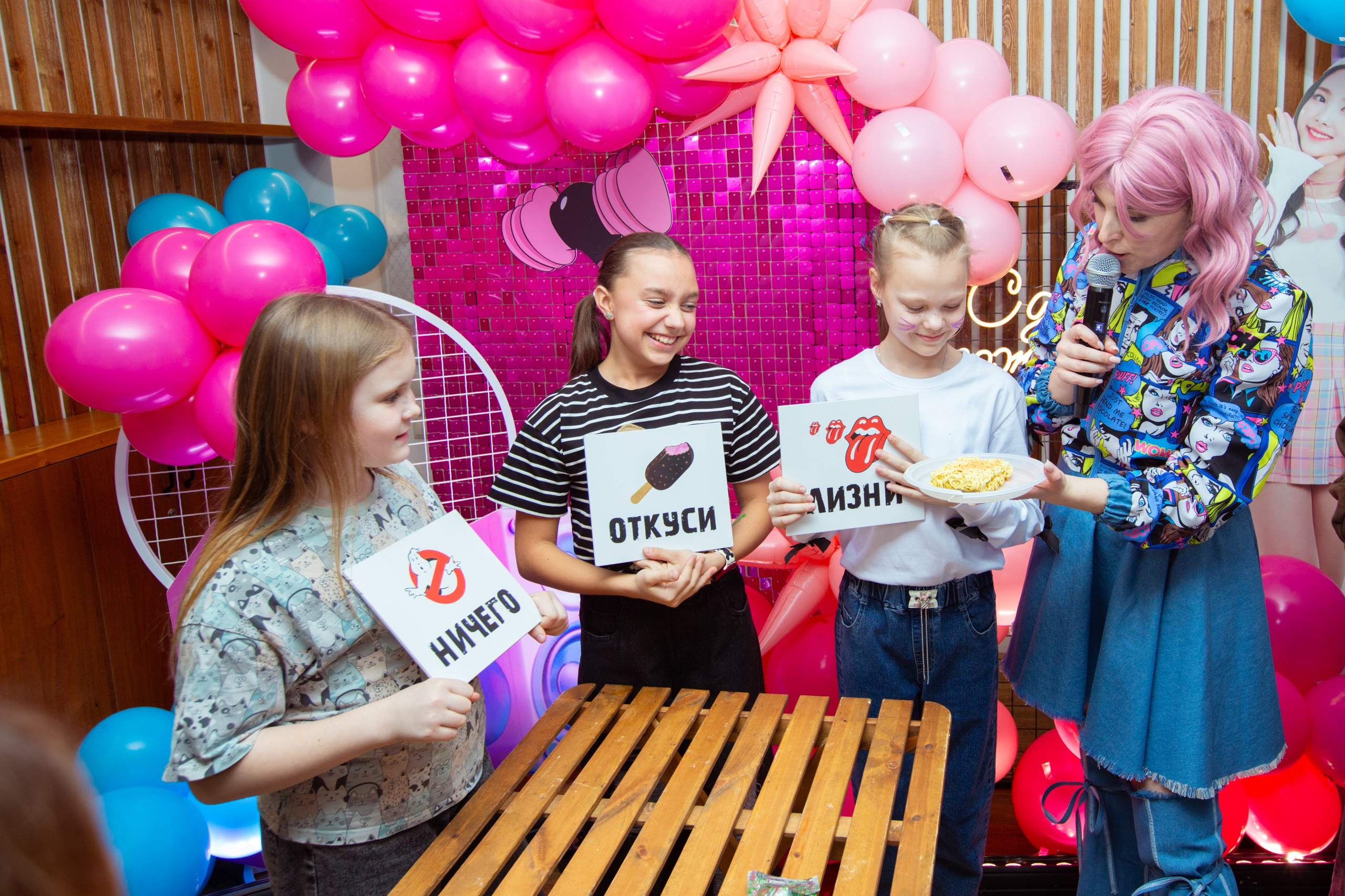 День рождения Ульяны. Фотограф Антонина Свешникова. ВЫПУСКНЫЕ ФОТОКНИГИ для детских садов и школ. Москва, Владимир