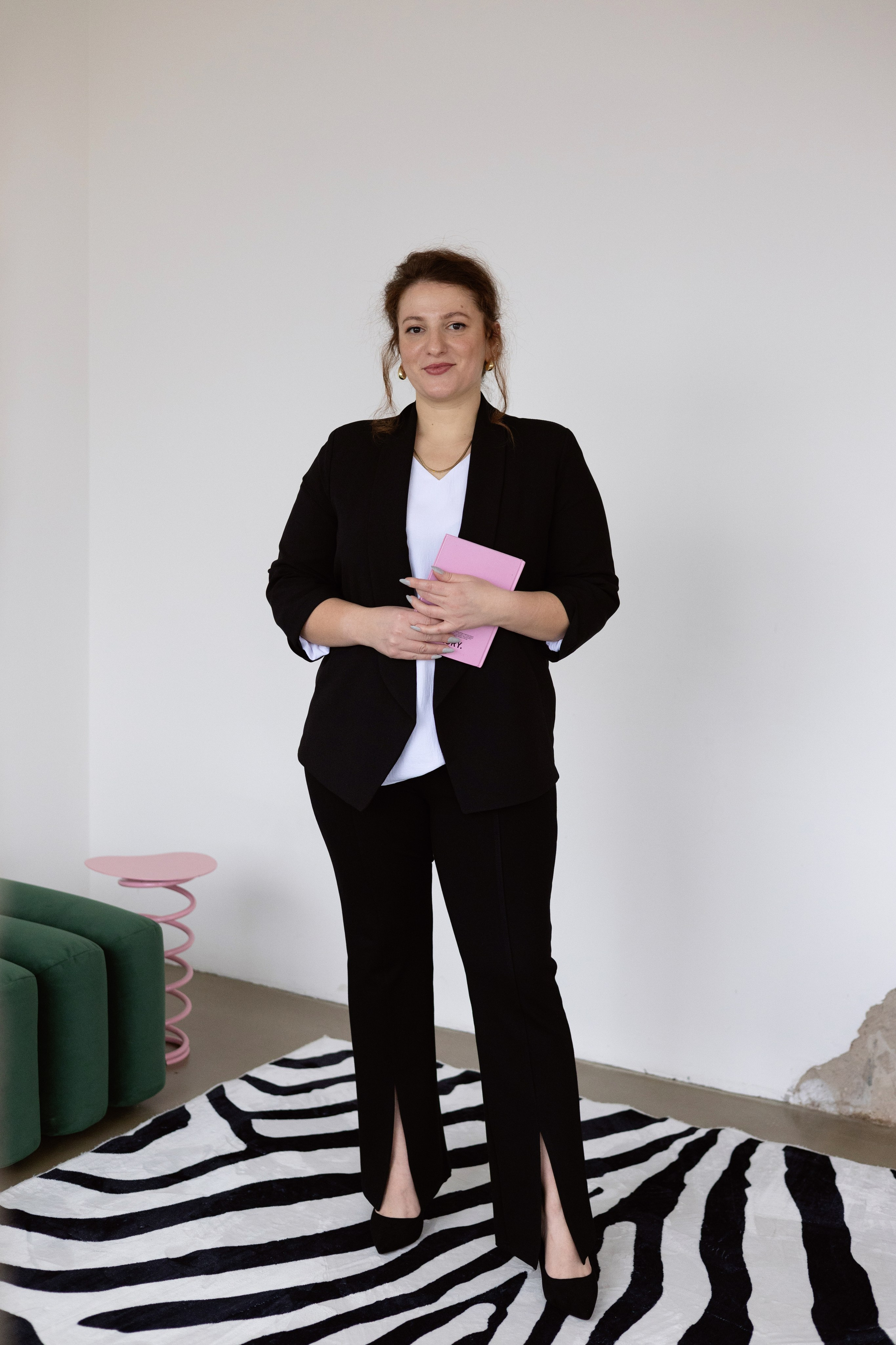 Контент-съемка для социальных сетей мастера перманентного макияжа. Кизя Мисриева — фотограф: плёнка, цифра. Москва и не только