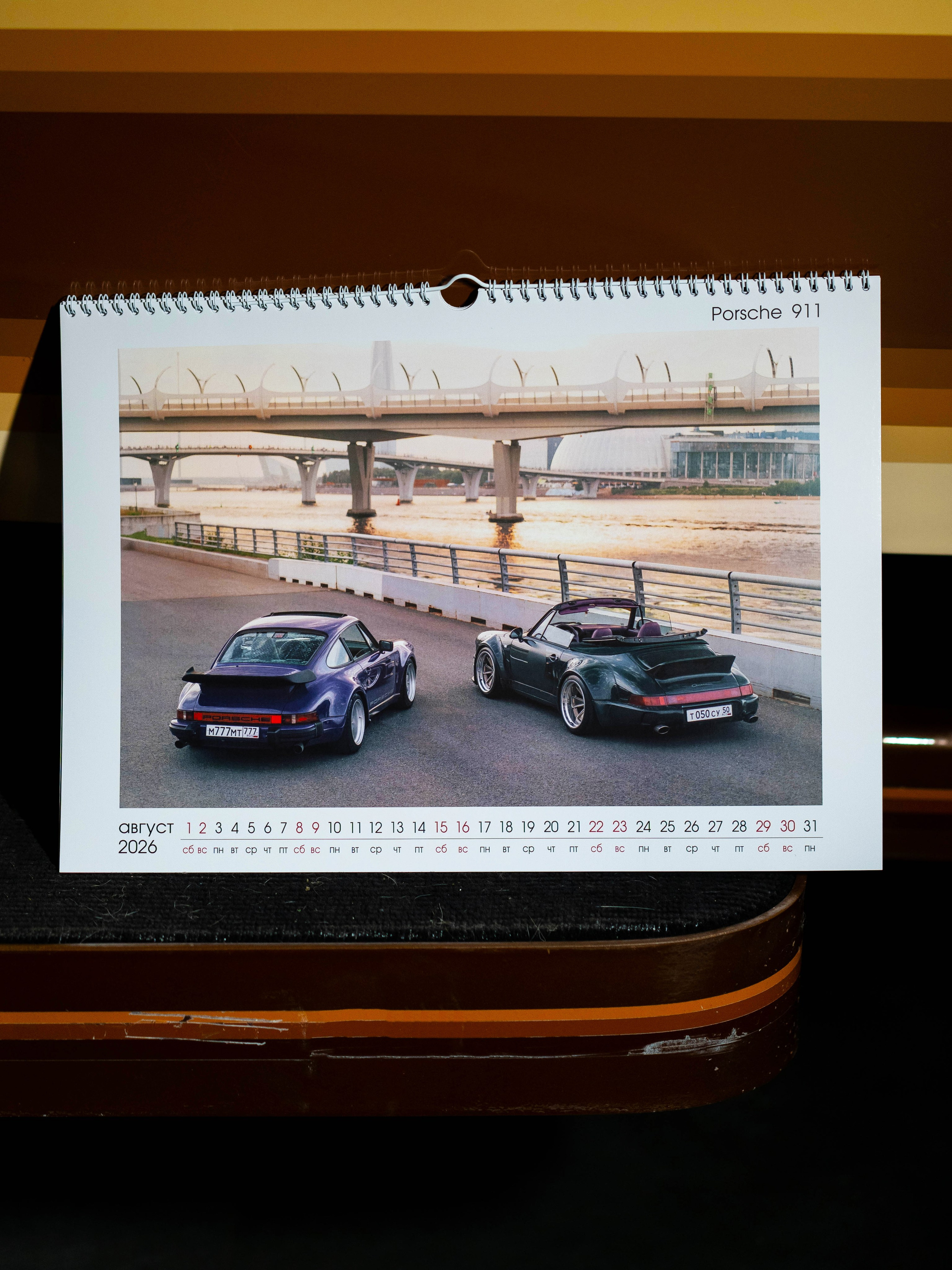 Porsche 911: Идеальная форма. Вечная душа. Фотографии, которые доказывают это. Не просто автомобиль, а эталон. Porsche 911 — это страсть к движению, воплощенная в металле. Узнаваемый силуэт, рычание оппозита и уверенность, которая не стареет. Готовы впустить легенду? #Porsche911 #911 #ЛегендаPorsche #СпортивныйАвтомобиль #НемецкийИнжиниринг #АвтоИкона #МечтаСДетства