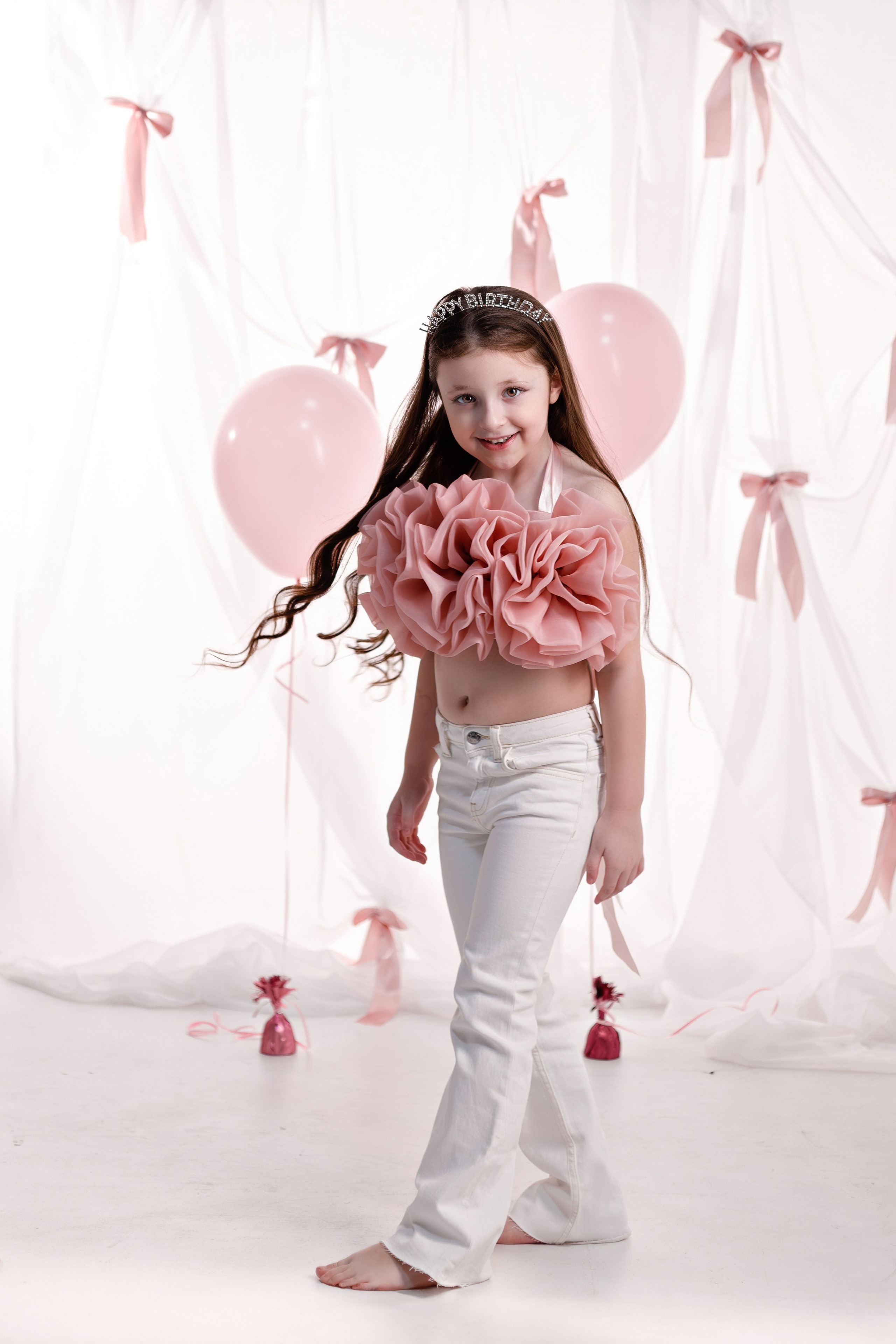 Фотосессия на День Рождения для девочек — сладкий праздник в сказочных декорациях. Детский студийный фотограф Сочи