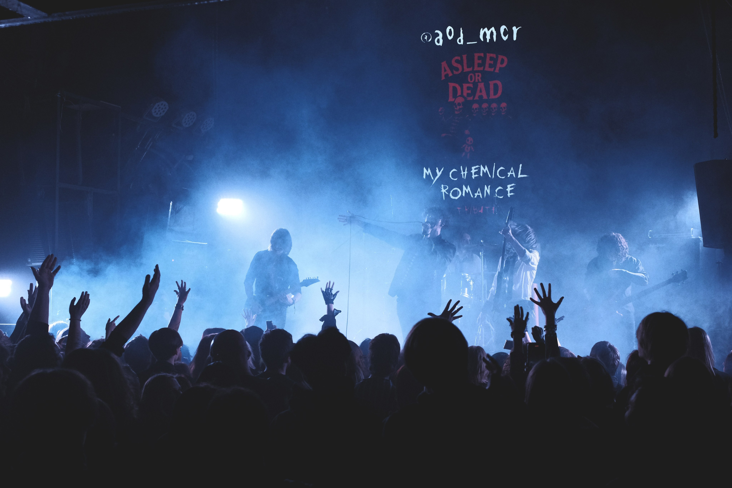 Концерт ASLEEP OR DEAD в ласточке. Репортажный фотограф в Санкт-Петербурге Даниил Могута