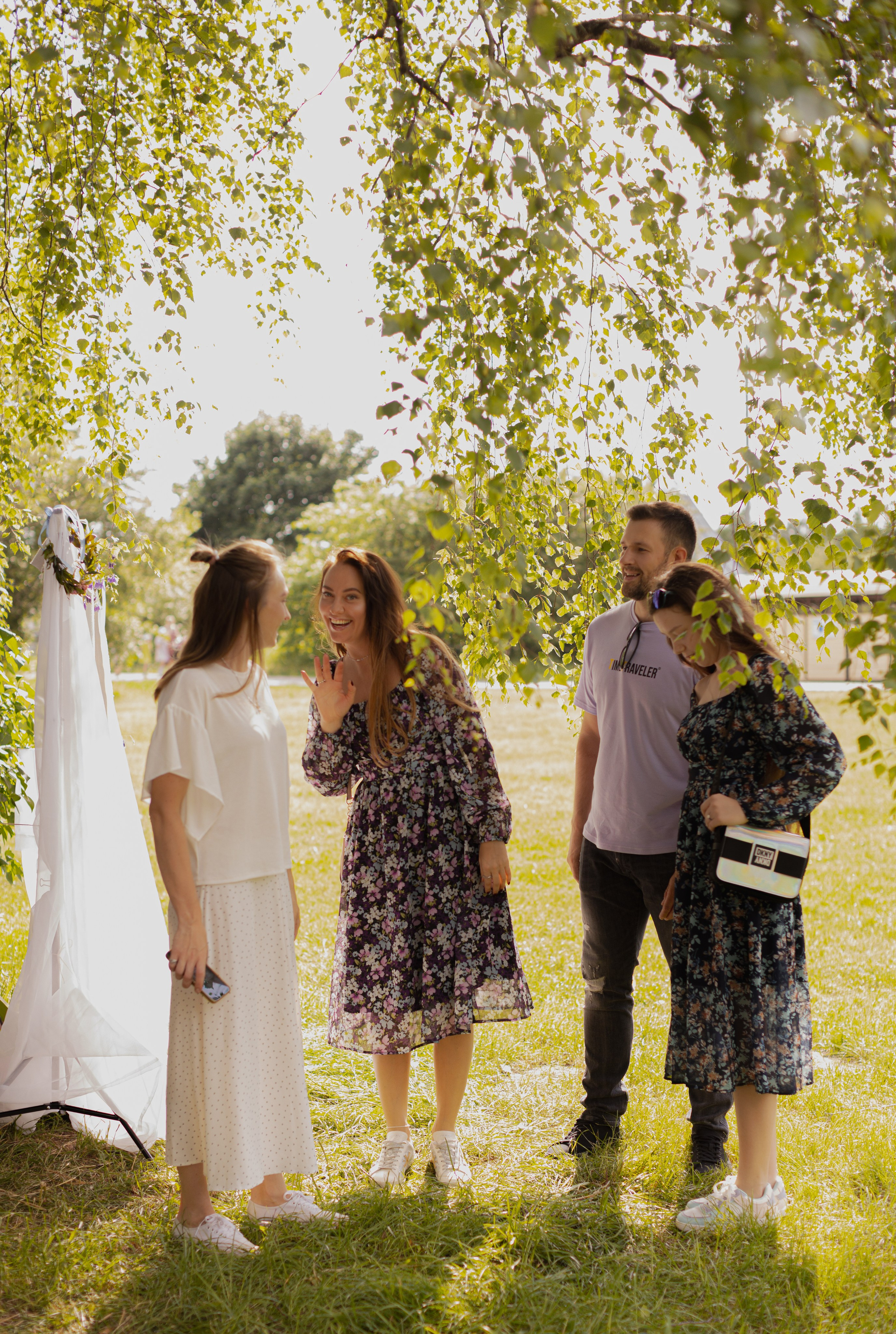 Мк Сирень на зеркале (девичник в парке). Анастасия Ракчеева Художник