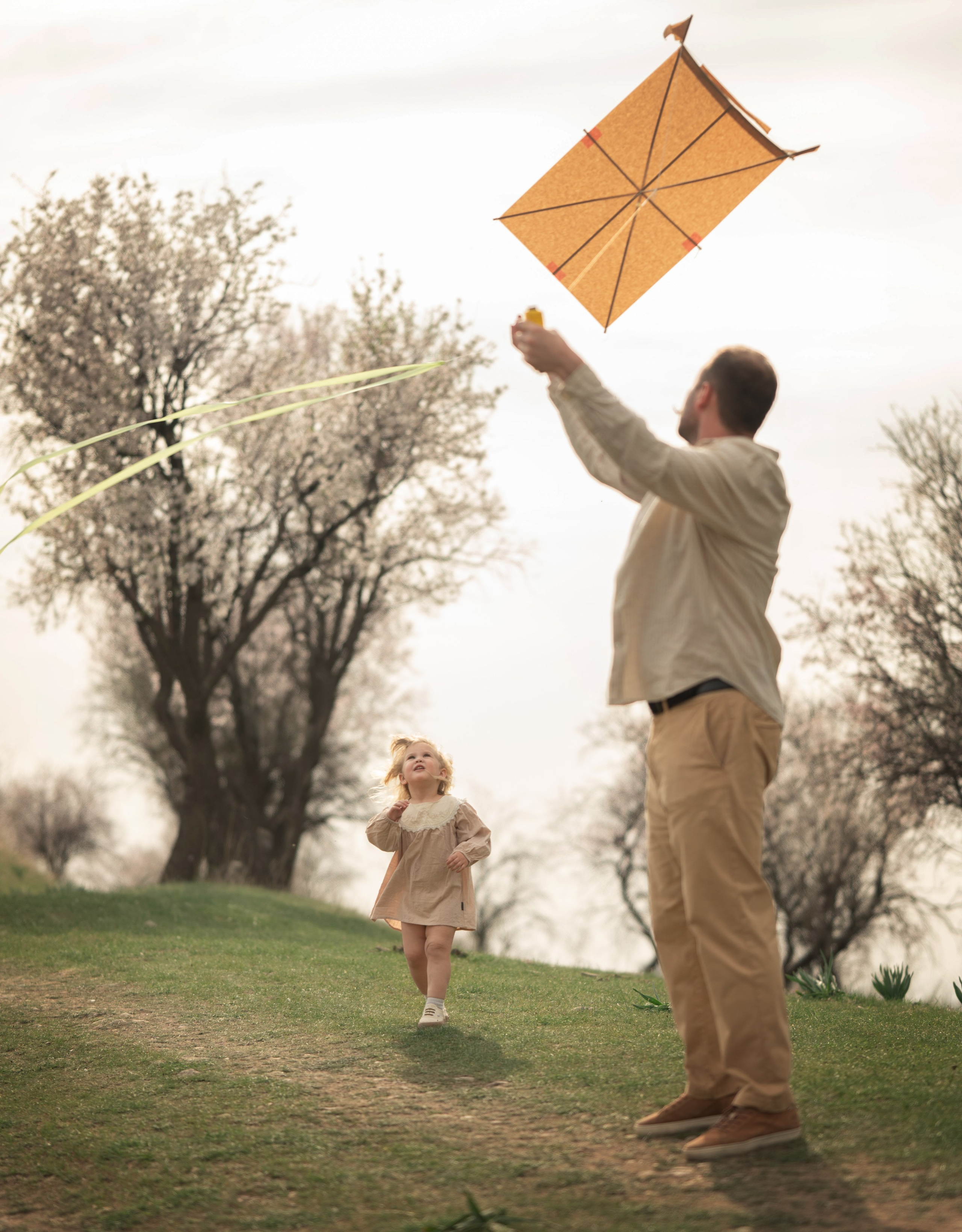 В цветущих садах миндаля…. Детский и семейный фотограф