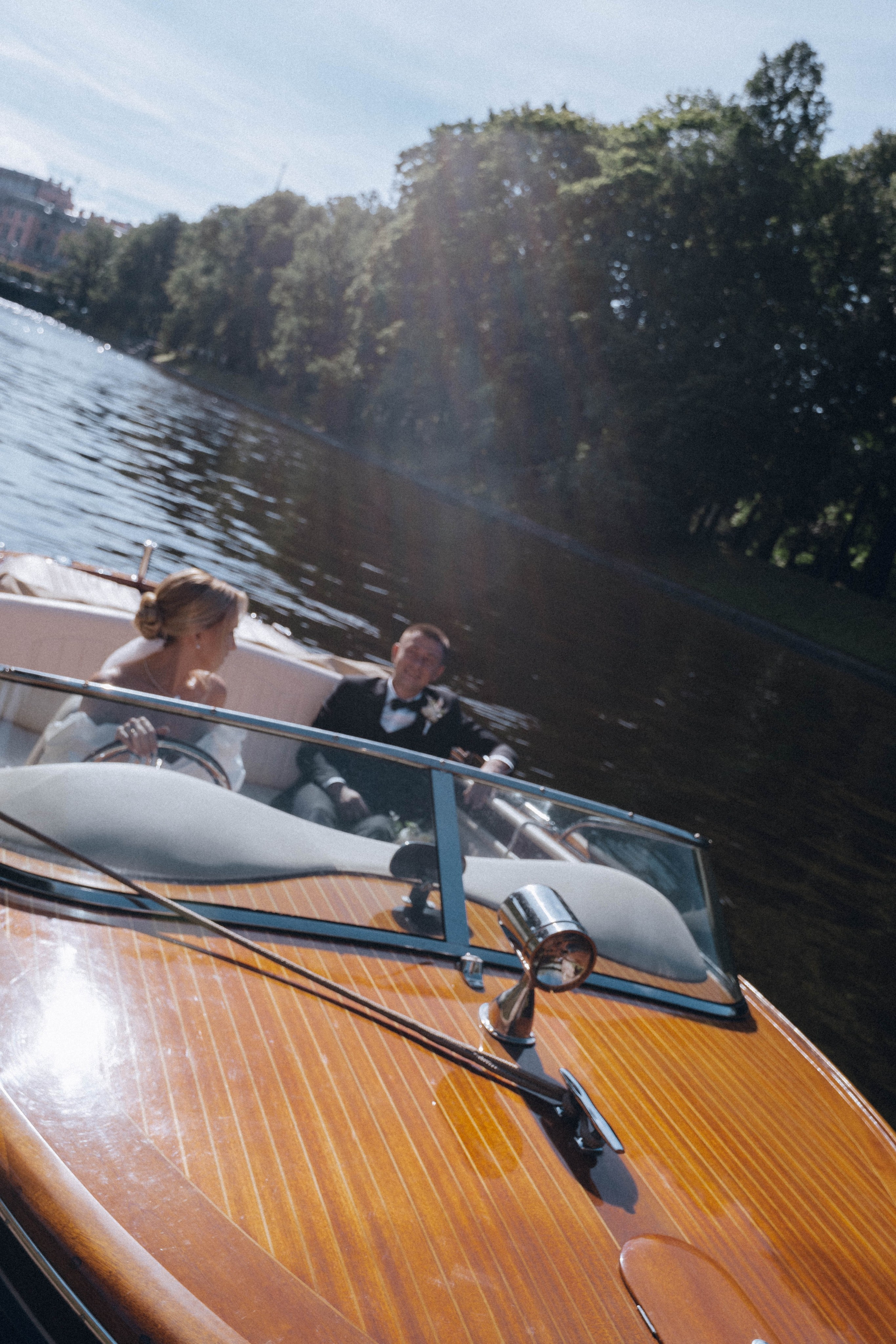 СВАДЕНБНАЯ СЬЕМКА НА КАТЕРЕ ПО КАНАЛАМ САНКТ-ПЕТЕРБУРГА И В АКВАТОРИИ НЕВЫ. Профессиональный фотограф, Санкт-Петербург — Виктория Богомолова