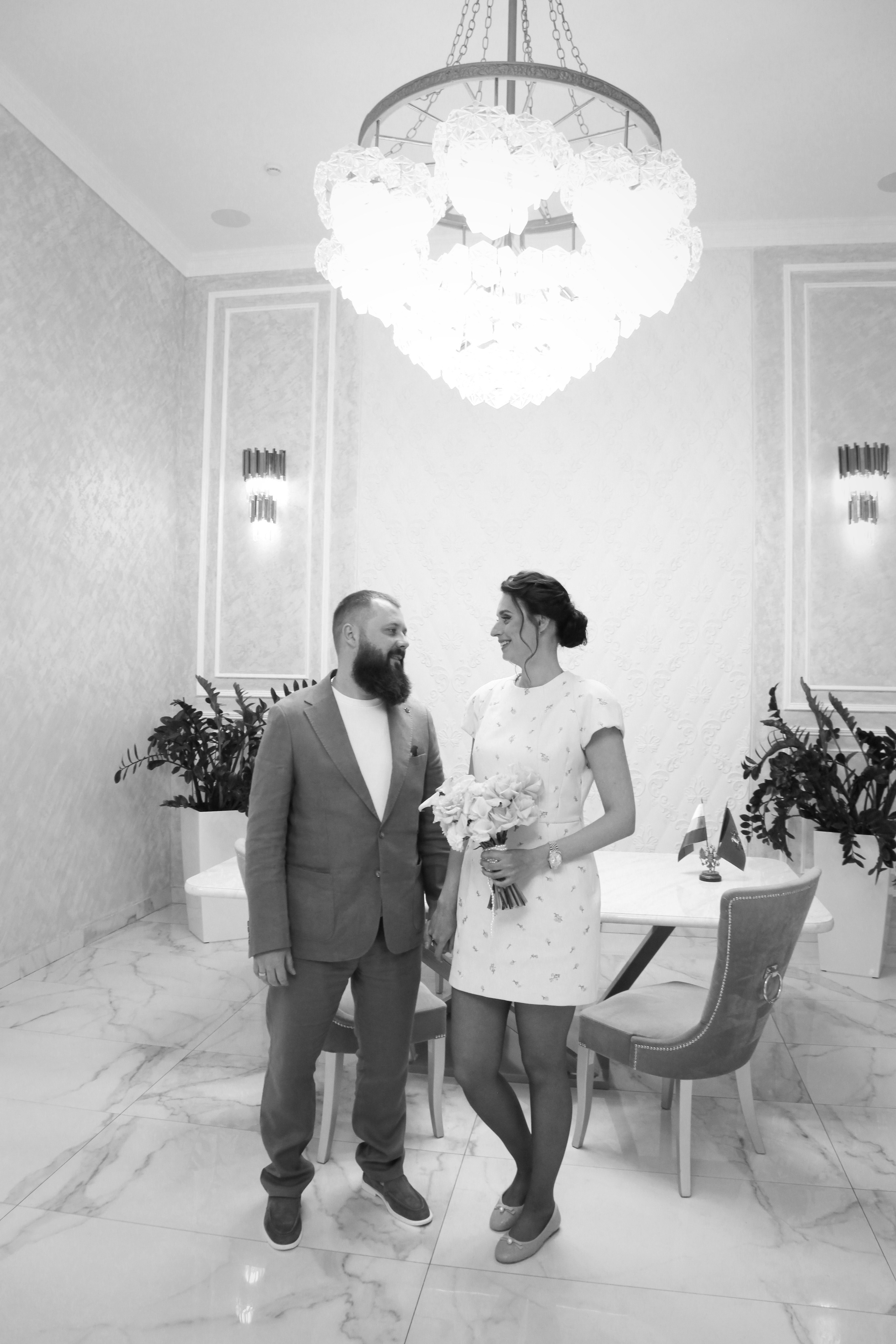 Александра и Александр Кутузовский ЗАГС. Фотограф Москва Одинцово Кубинка Краснознаменск Лапино