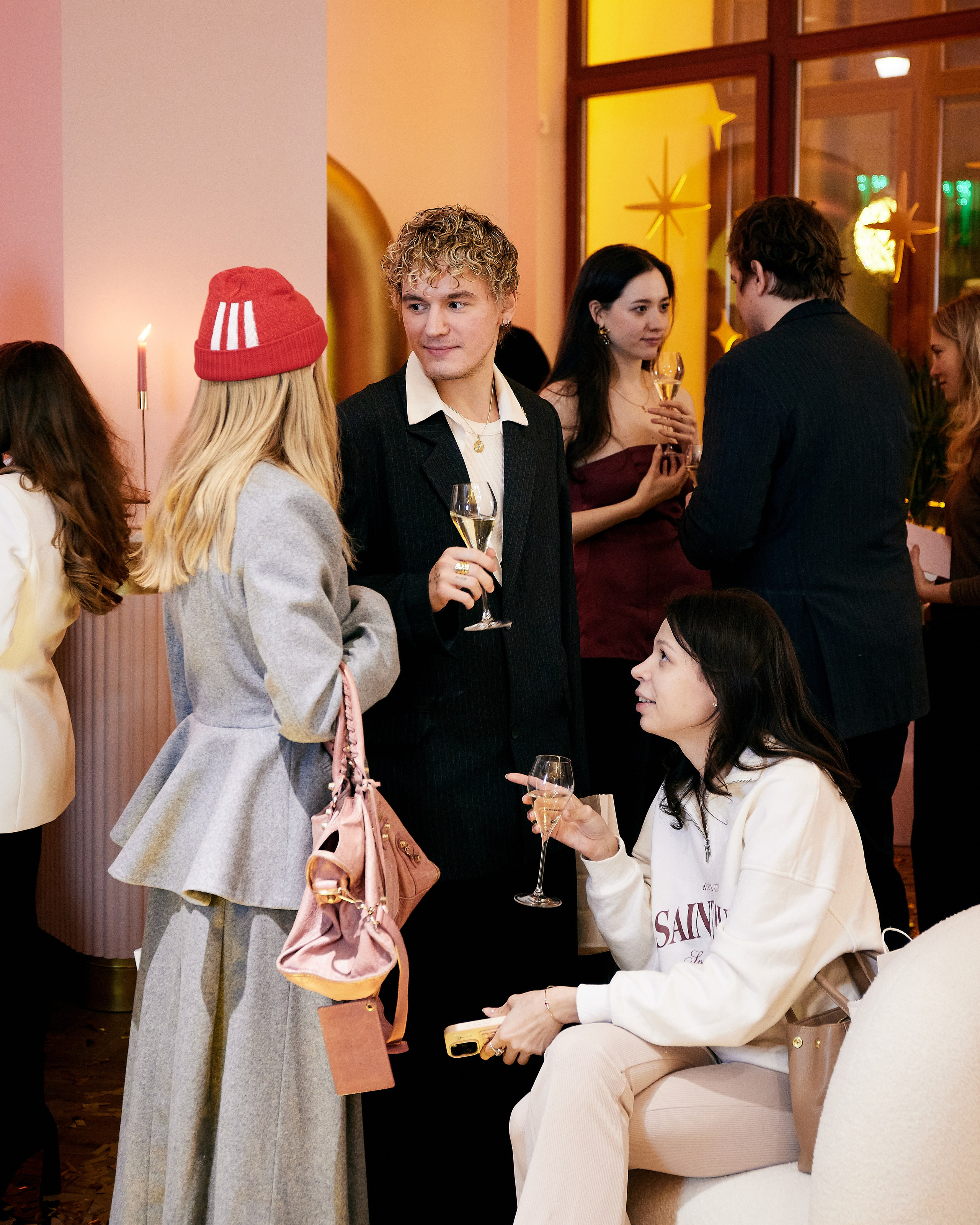 No Drama открытие