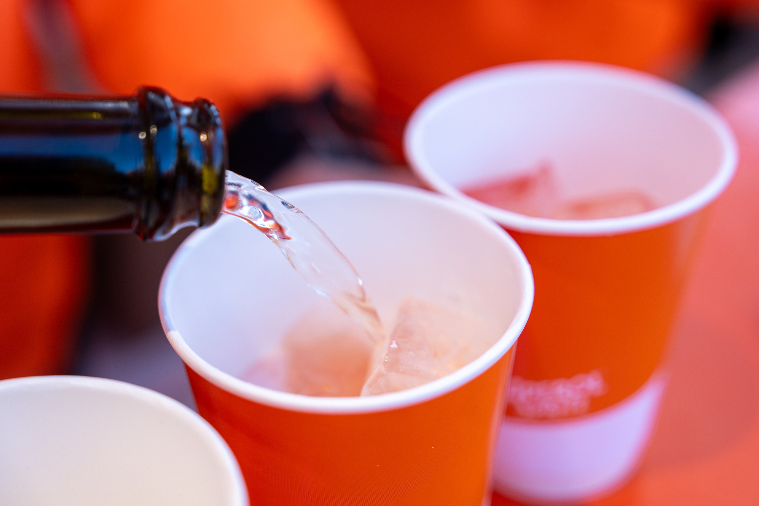 Фотоотчет партнерской интеграции Aperol Spritz на Роза Фест 2025. Репортажный фотограф в Красной Поляне и Сочи Павлюченко Екатерина