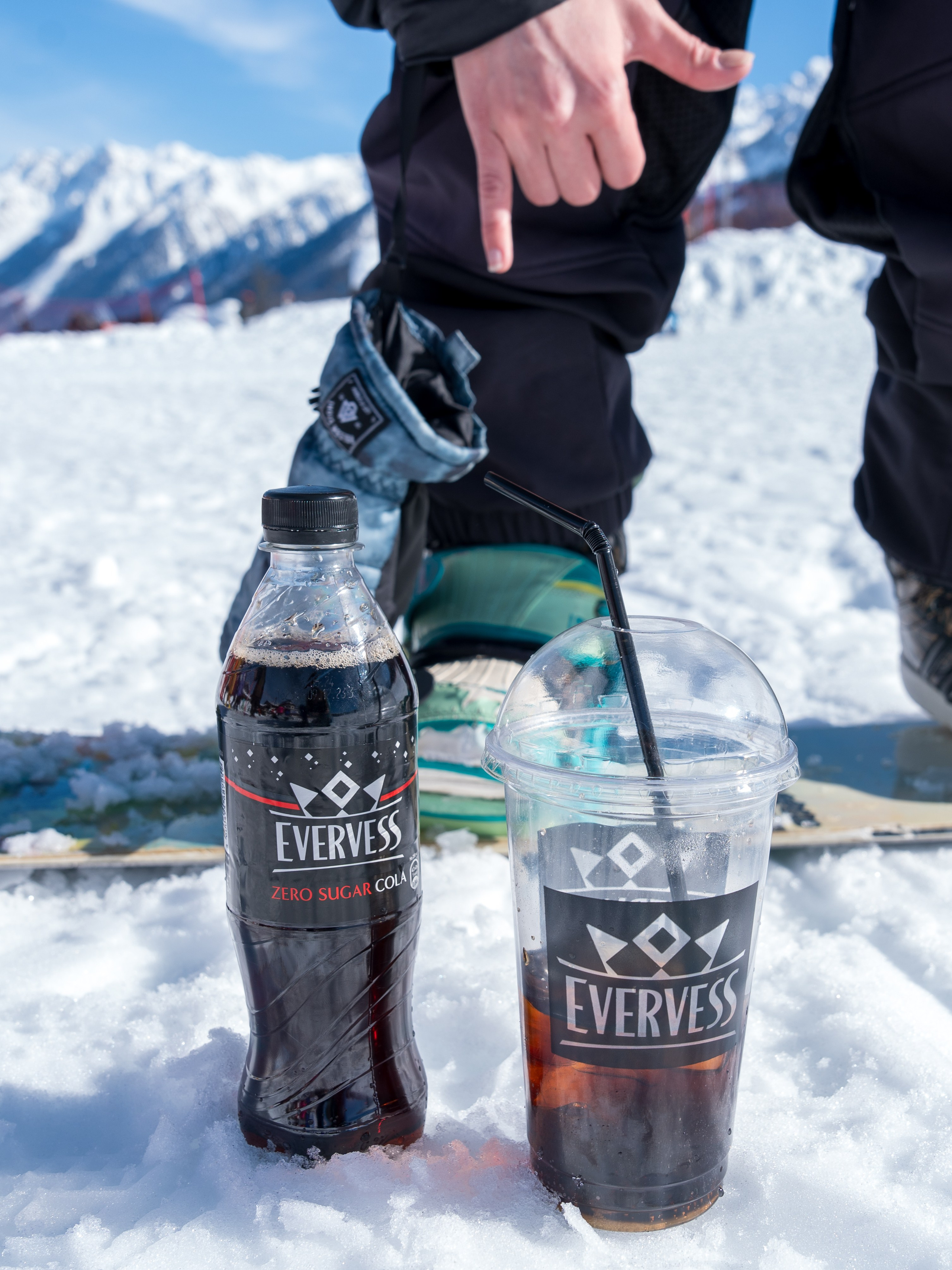 Компания «EVERVESS»: отчет с точек продаж на курортах Красной Поляны. Репортажный фотограф в Красной Поляне и Сочи Павлюченко Екатерина