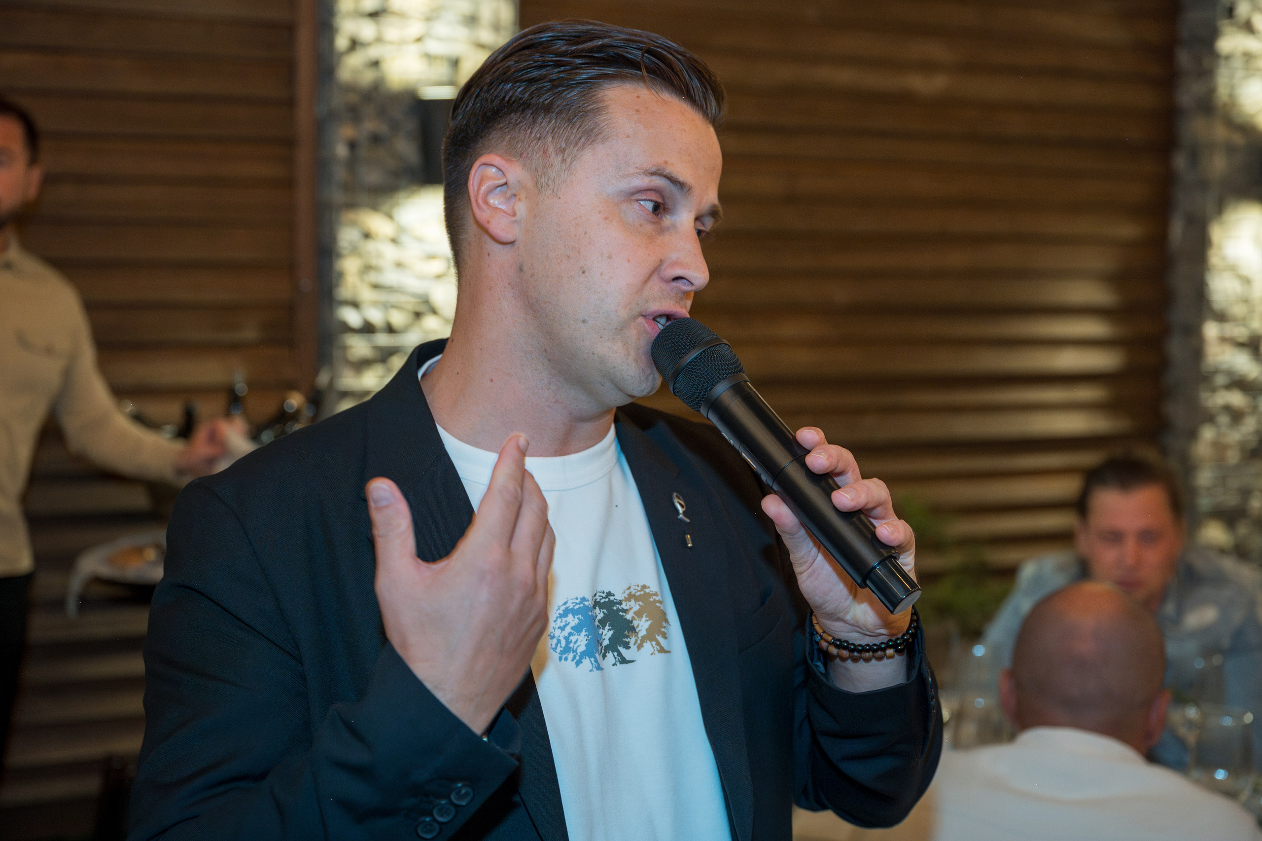 Гастрономический ужин в ресторане Co-Co Chalet. Репортажный фотограф в Красной Поляне и Сочи Павлюченко Екатерина