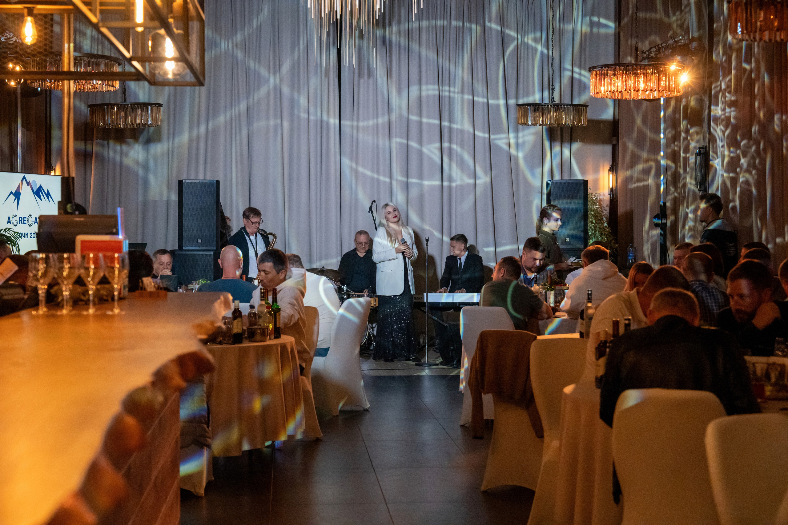 Гала-ужин для компании «Agregatka». Репортажный фотограф в Красной Поляне и Сочи Павлюченко Екатерина