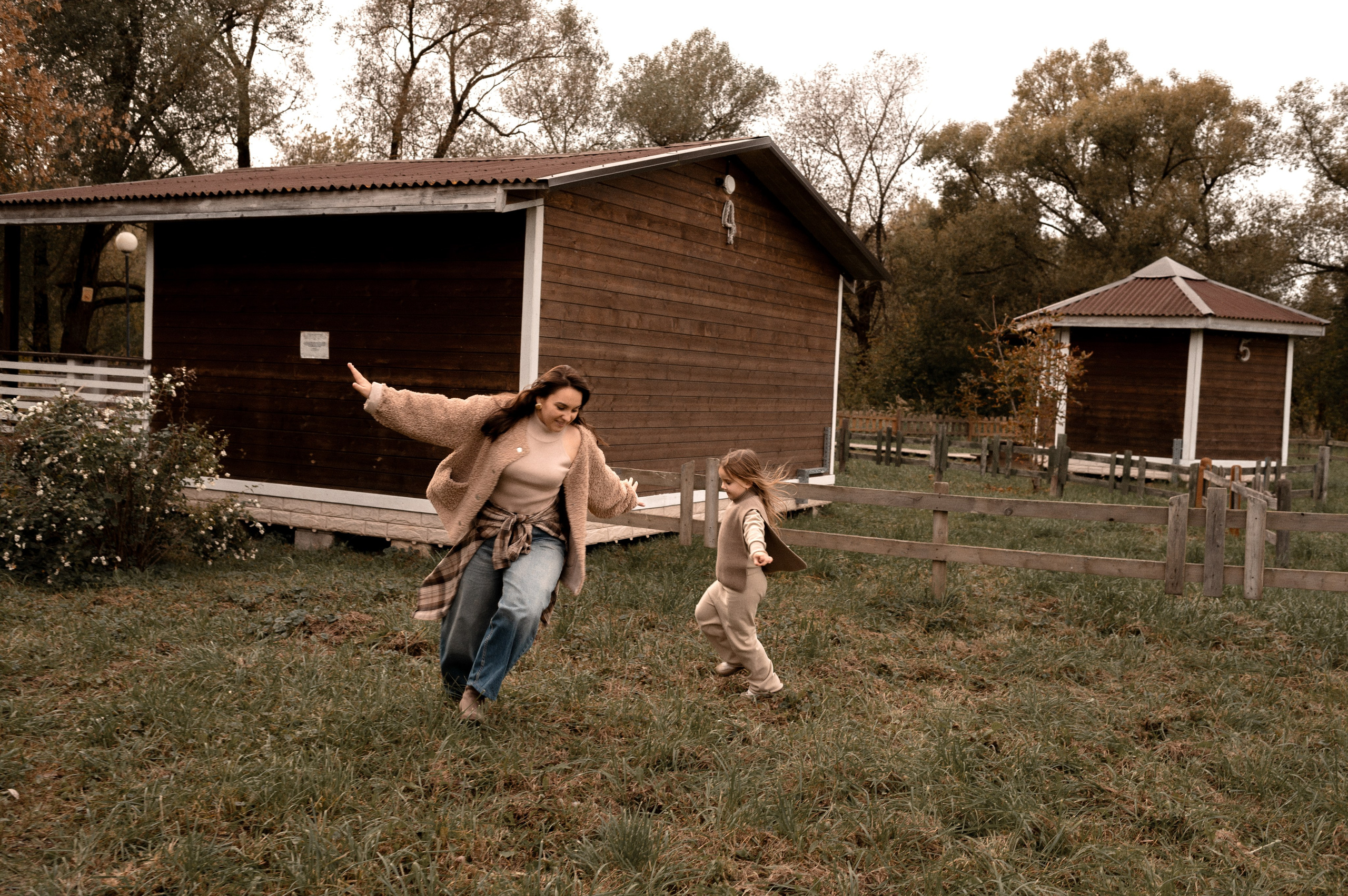 Настя и Васса. Свадебный и семейный фотограф в Серпухове Александра Дерюшева