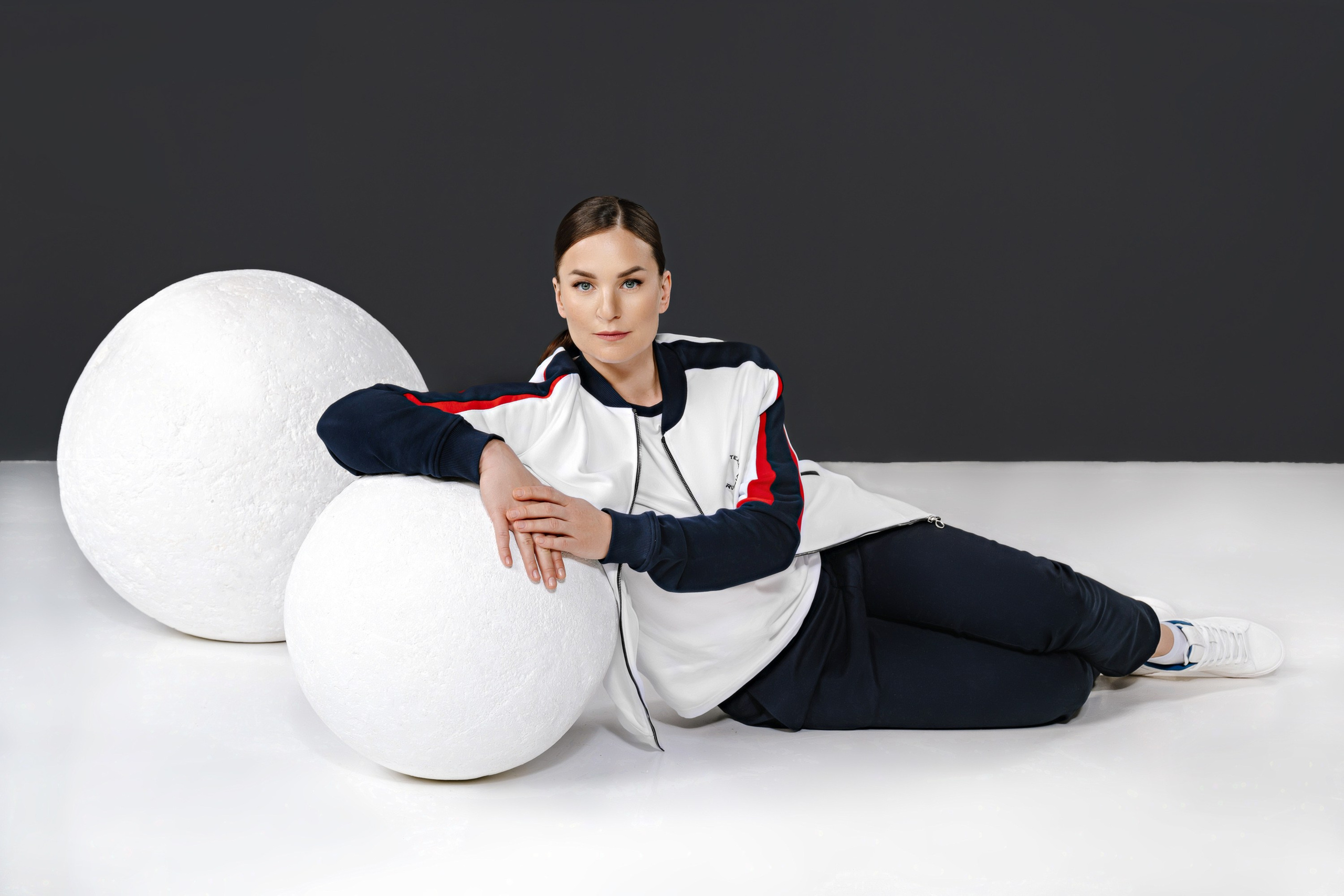 Студия. Максим Комаров — Профессиональный фотограф