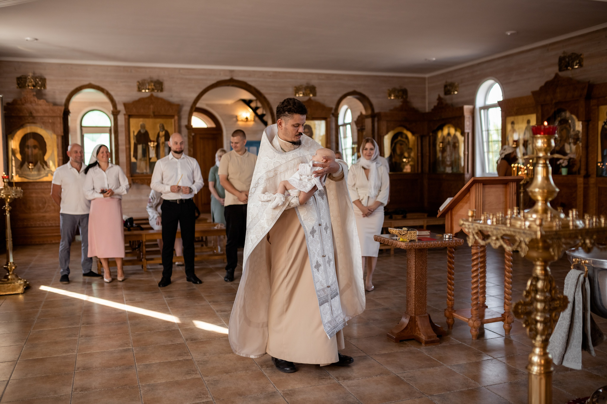 Крещение в Церкви Ватопедской иконы Божией Матери Отрада и Утешение. Олеся Семейская свадебный и семейный фотограф в Ростове-на-Дону
