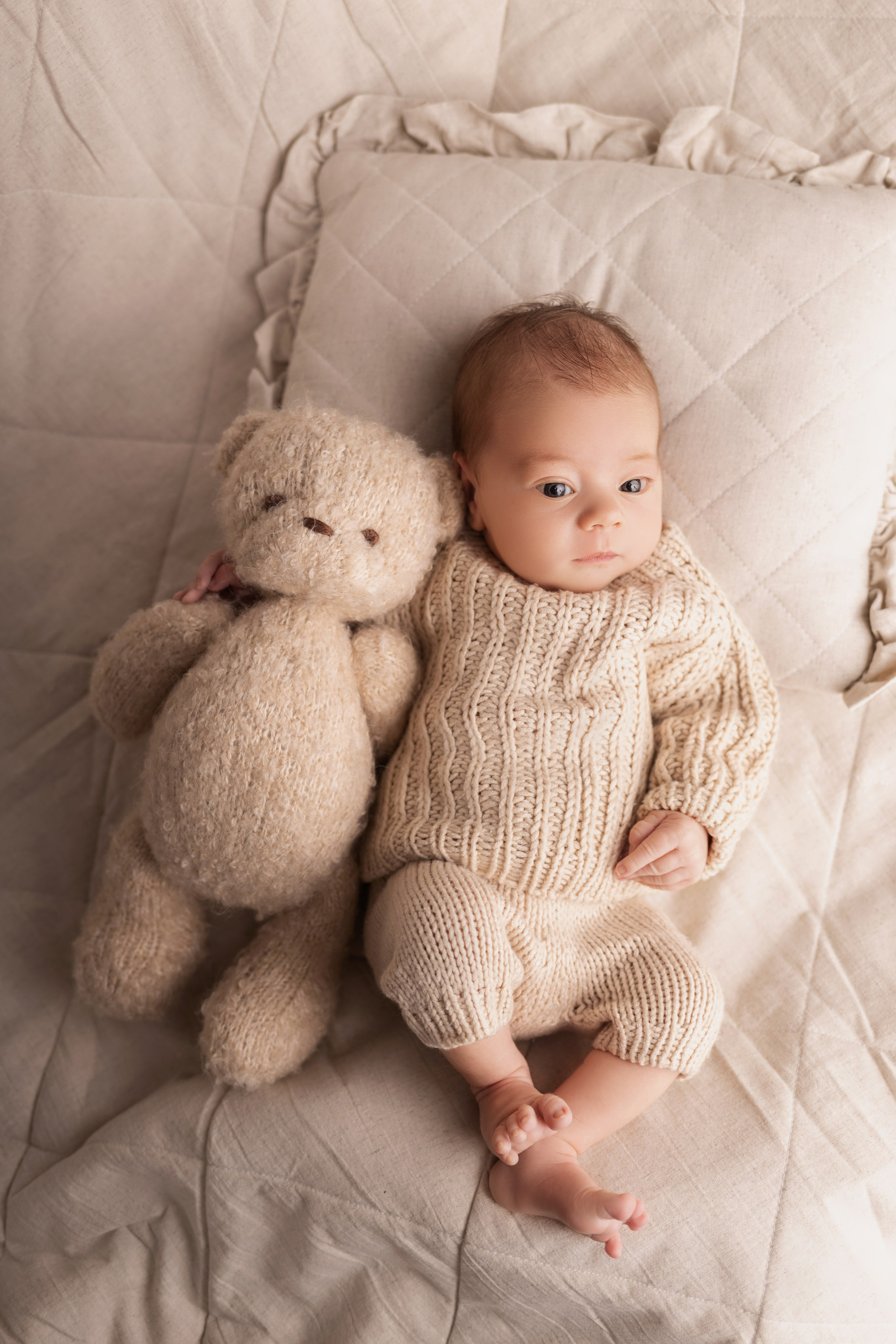 Newborn съемка в стиле Лайф. Фотограф новорожденных малышей в Омске и Омской области Эльвира Камаева