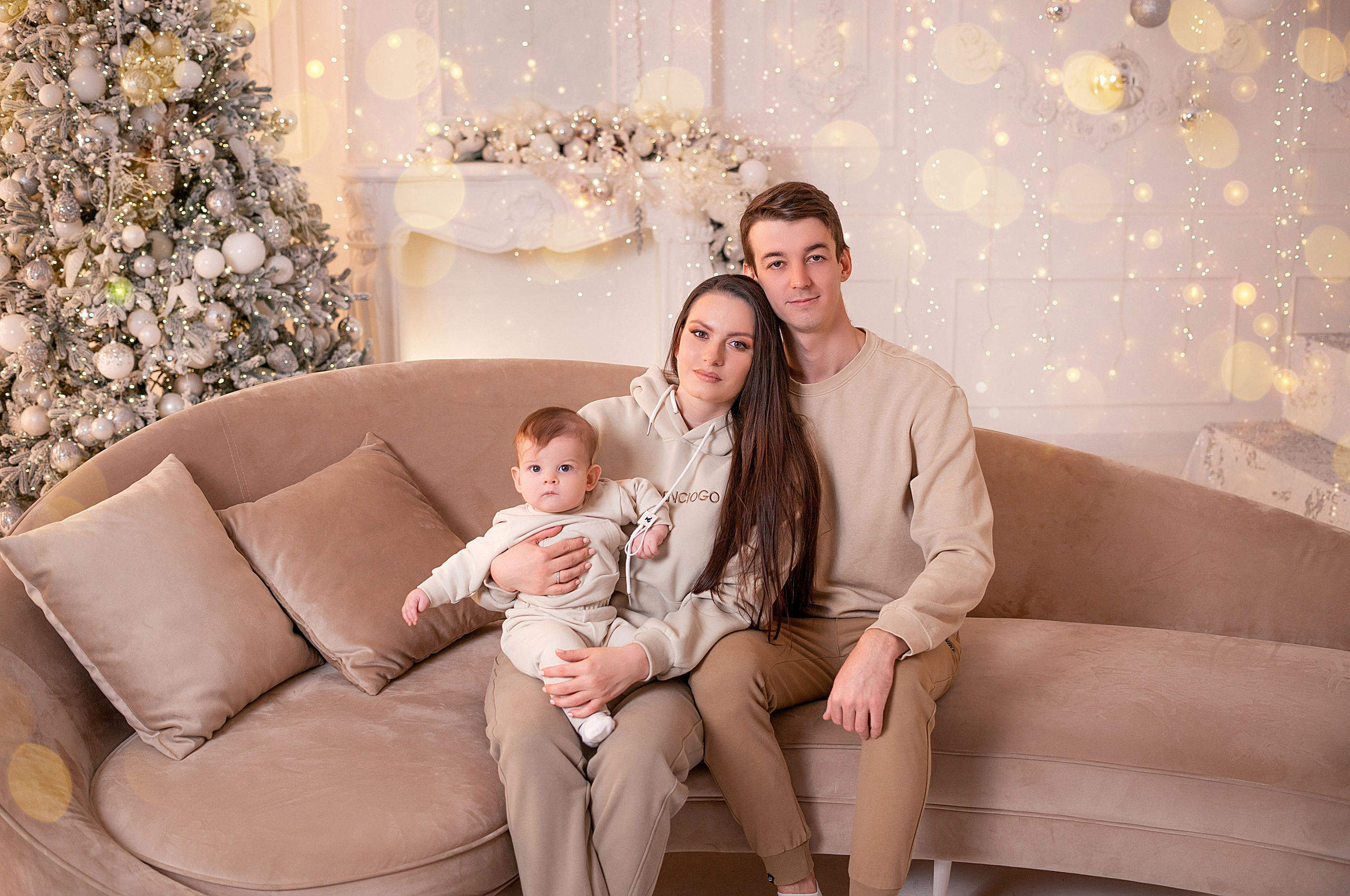 Новогодняя семейная фотосессия в Краснодаре 2023-2024. Фотограф новорожденных Краснодар Малышенко Надежда