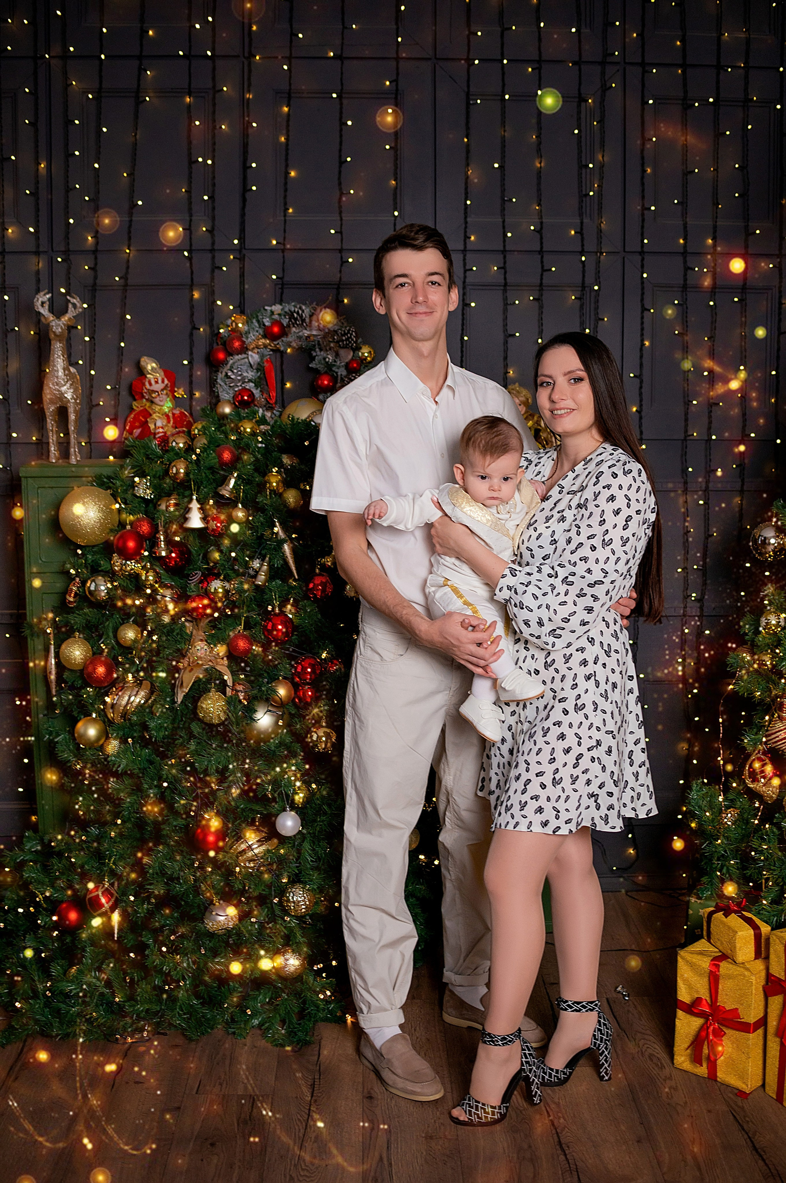 Новогодняя семейная фотосессия в Краснодаре 2023-2024. Фотограф новорожденных Краснодар Малышенко Надежда