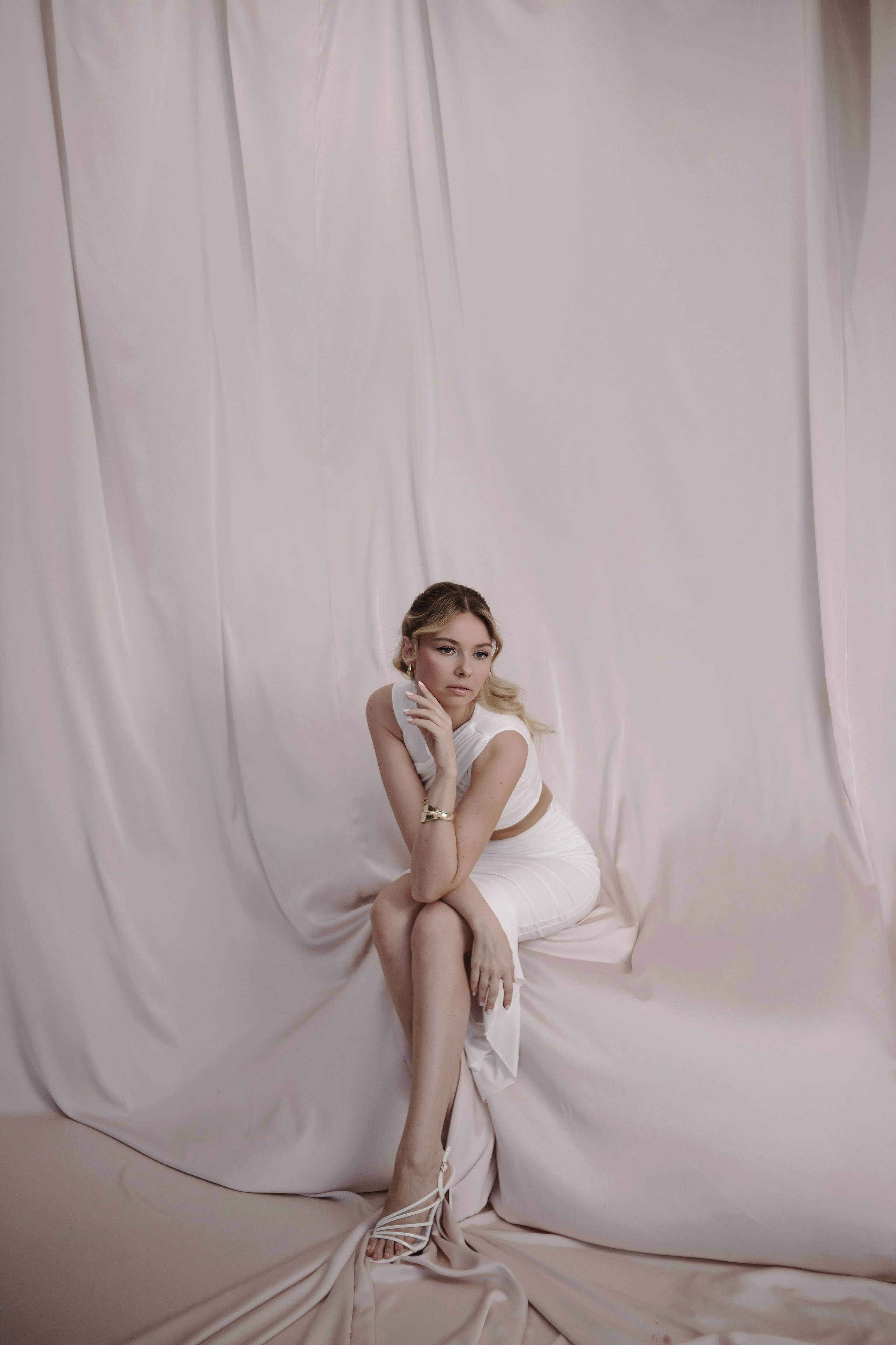 Md: @lovexxxxMuah: @mari.bulatovaOrg: @creative_photodayLoc: @daily_photostudio