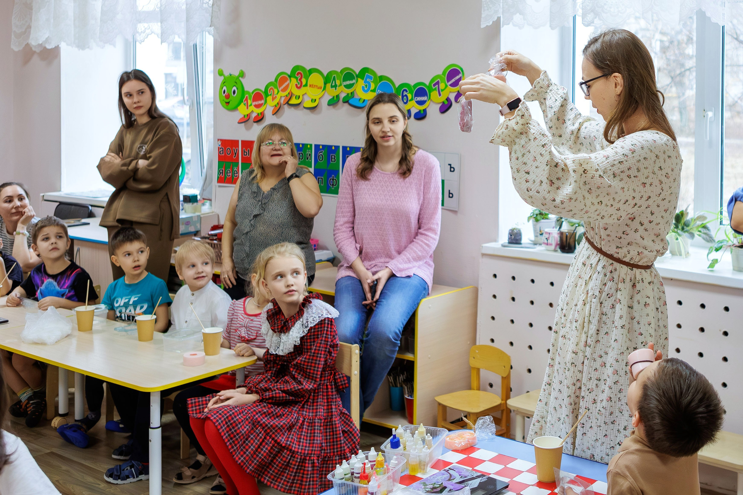Творческий праздник к 8 Марта в детском саду | SHKOLBook
