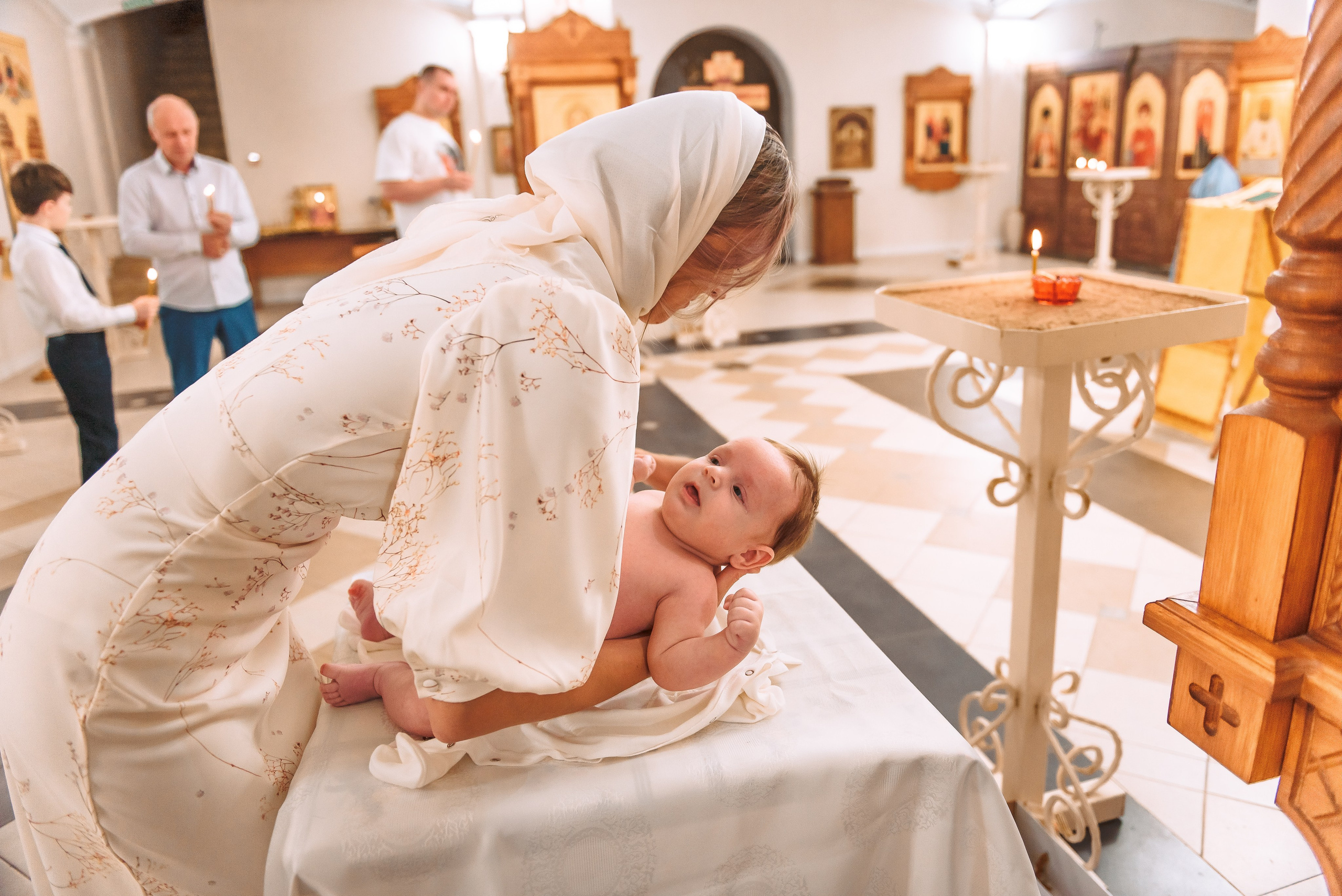 Крещение в Храме иконы Божией Матери Неупиваемая Чаша. Свадебный и семейный фотограф в Москве Юлия Винник