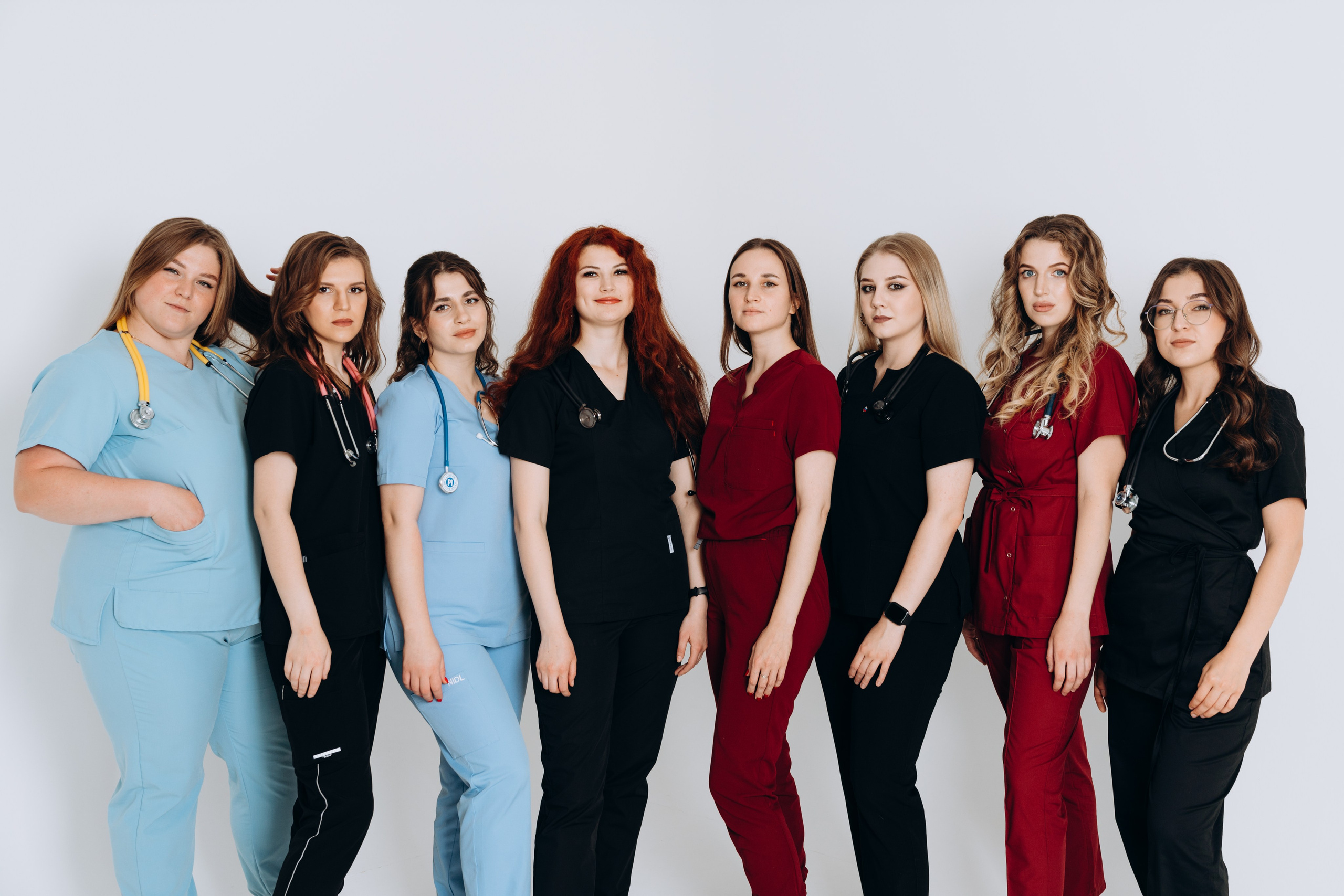 Групповая фотосессия для выпускников мед.института. Портретный свадебный фотограф Крым | Евгения Щитенко