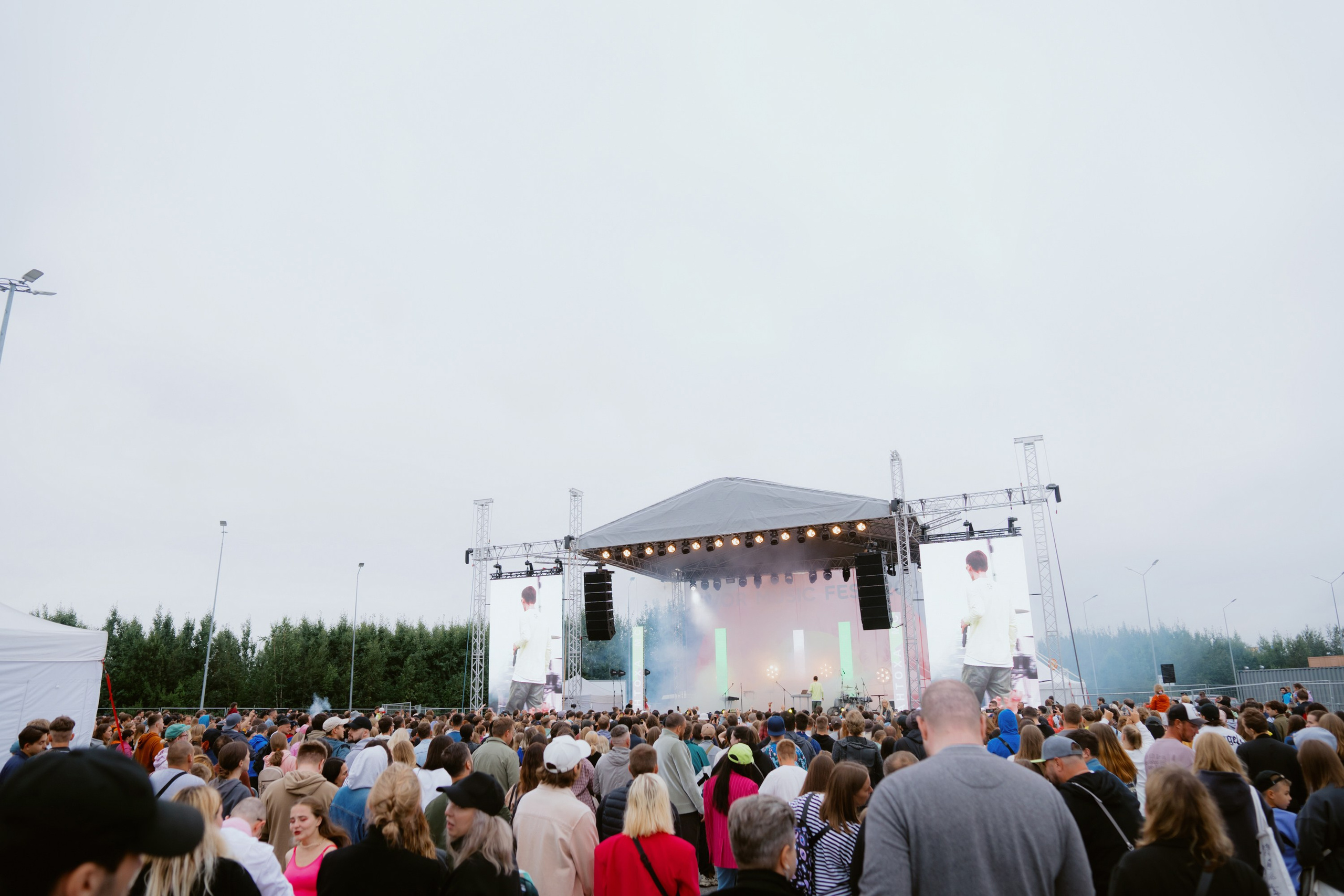 Dvor mega music festival. Photographer — ERASTOV