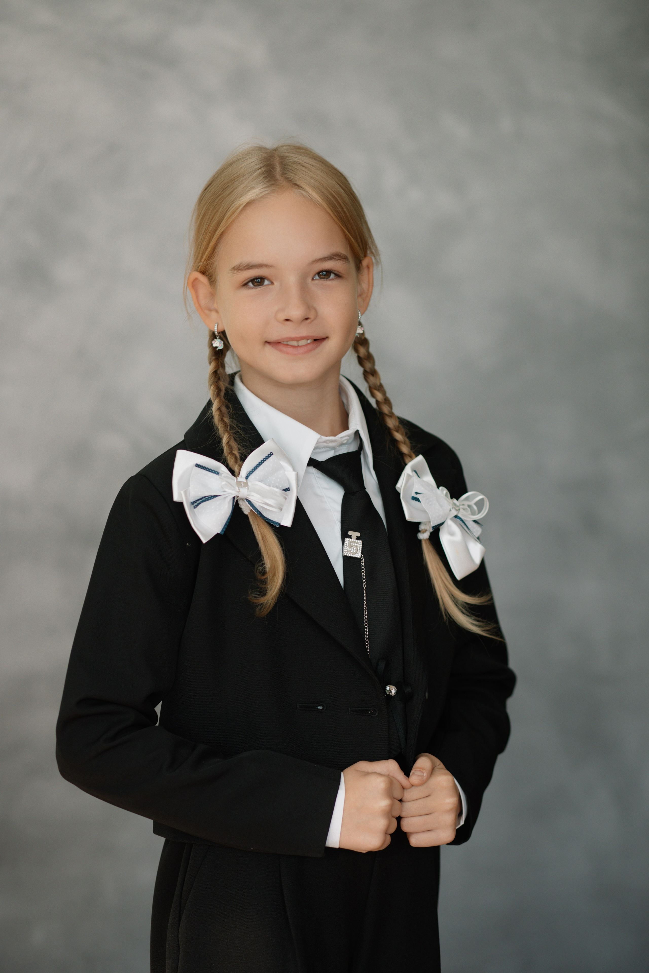 Школа № 19, 4 класс. Фотосессия для выпускной папки. Студия выпускных альбомов Остров