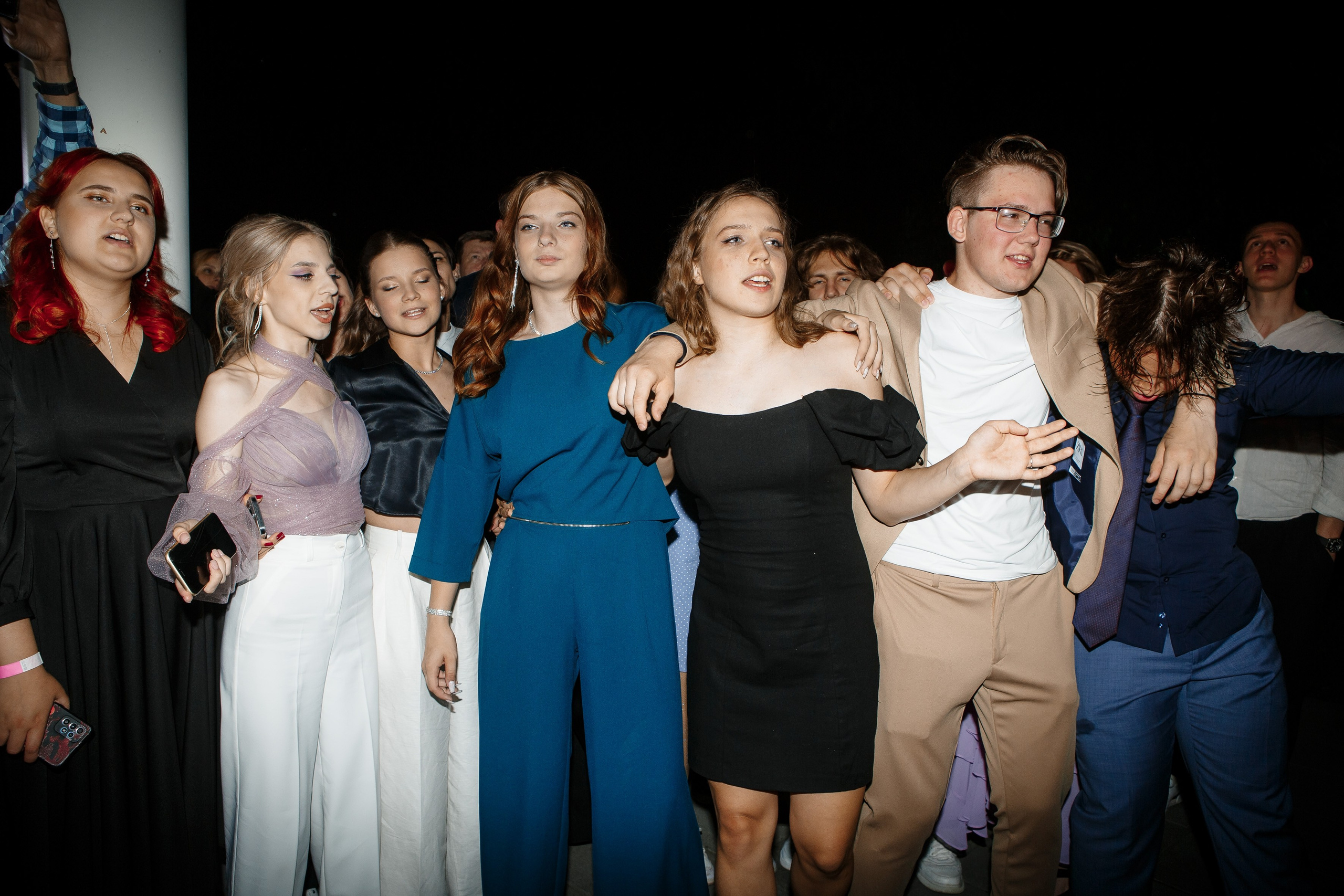 Выпускной Гимназия 12 2024 OpenHouse. Свадебный и портретный Фотограф в Липецке Дмитрий Котюков