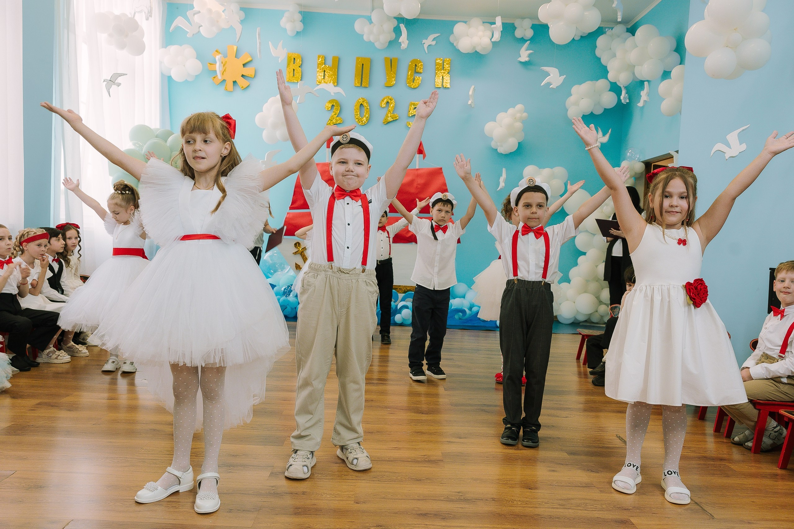 Выпускной 10 ДС. Выпускные альбомы Натальи Бутко: Новороссийск, Анапа, Геленджик