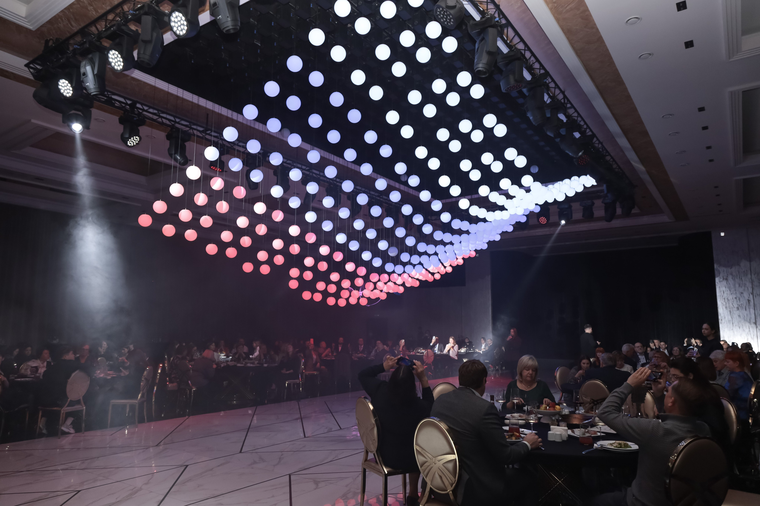 Фотосьёмка мероприятий. Свадебный фотограф в Тюмени Скатов Виктор