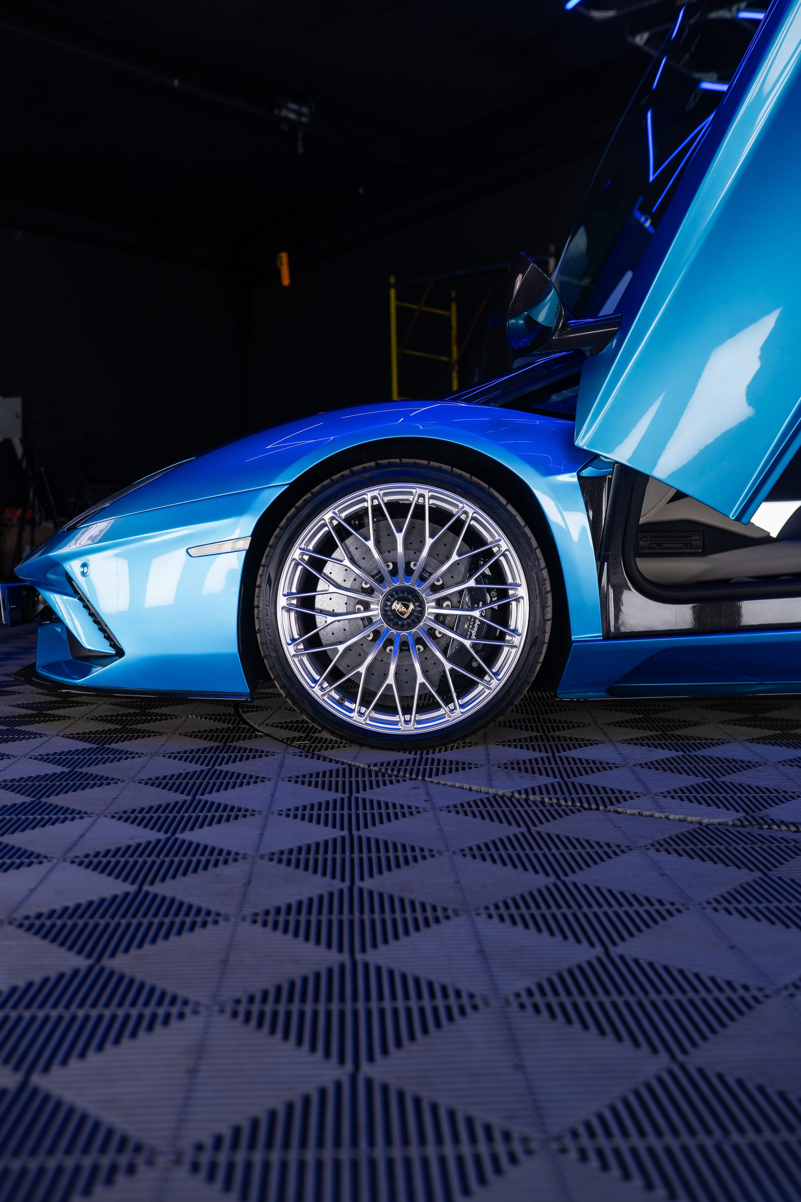 Lamborghini Aventador. Mirllaev