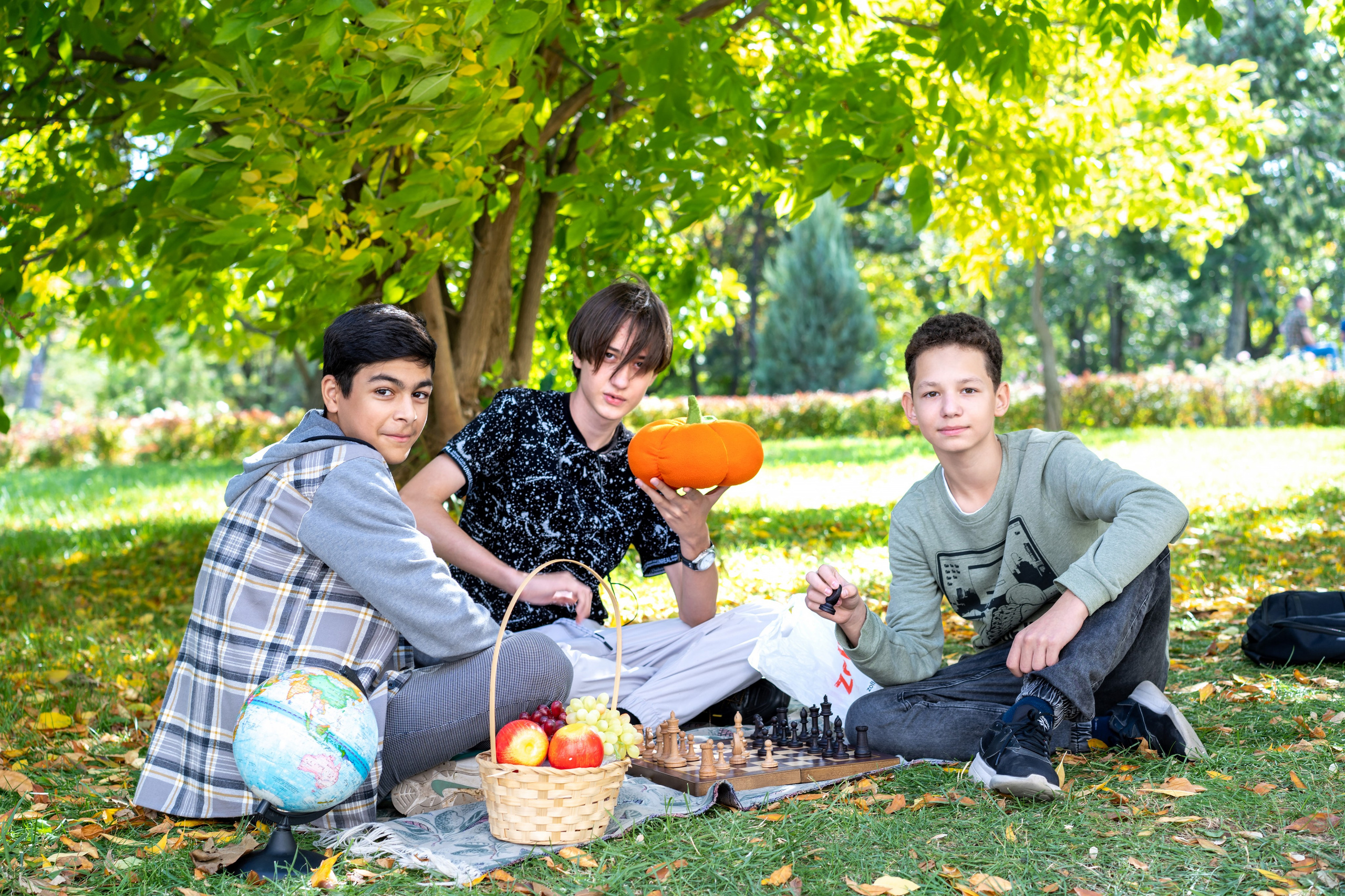 9 — 11 классы. Фотографы в г. Астрахань Сергей и Елена Бовтуновы