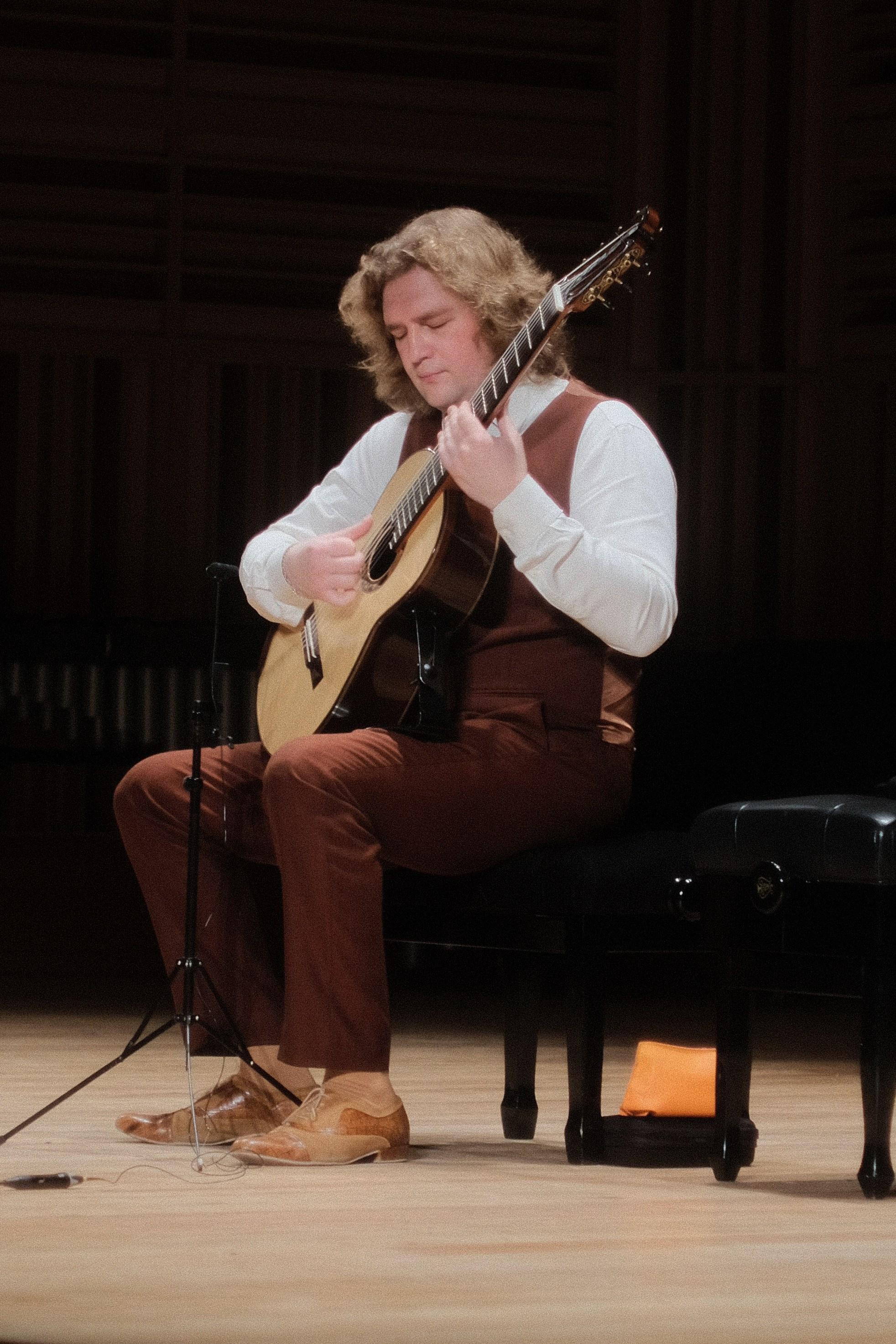 Гитарный концерт Романа Зорькина. Goncharov Tim