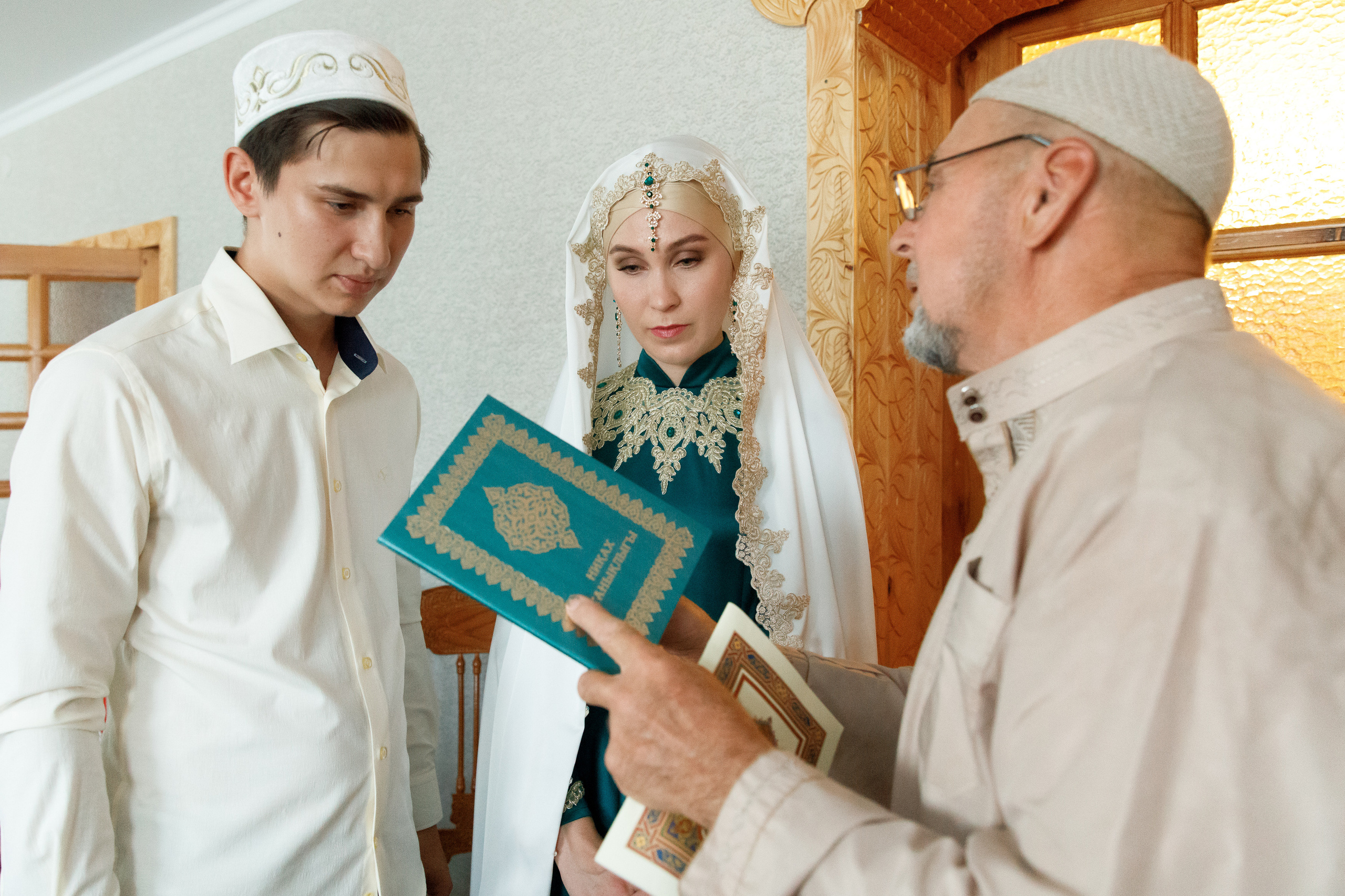 Эмиль и Регина Никах. Свадебный, семейный и школьный фотограф в Сызрани Максим Баталов