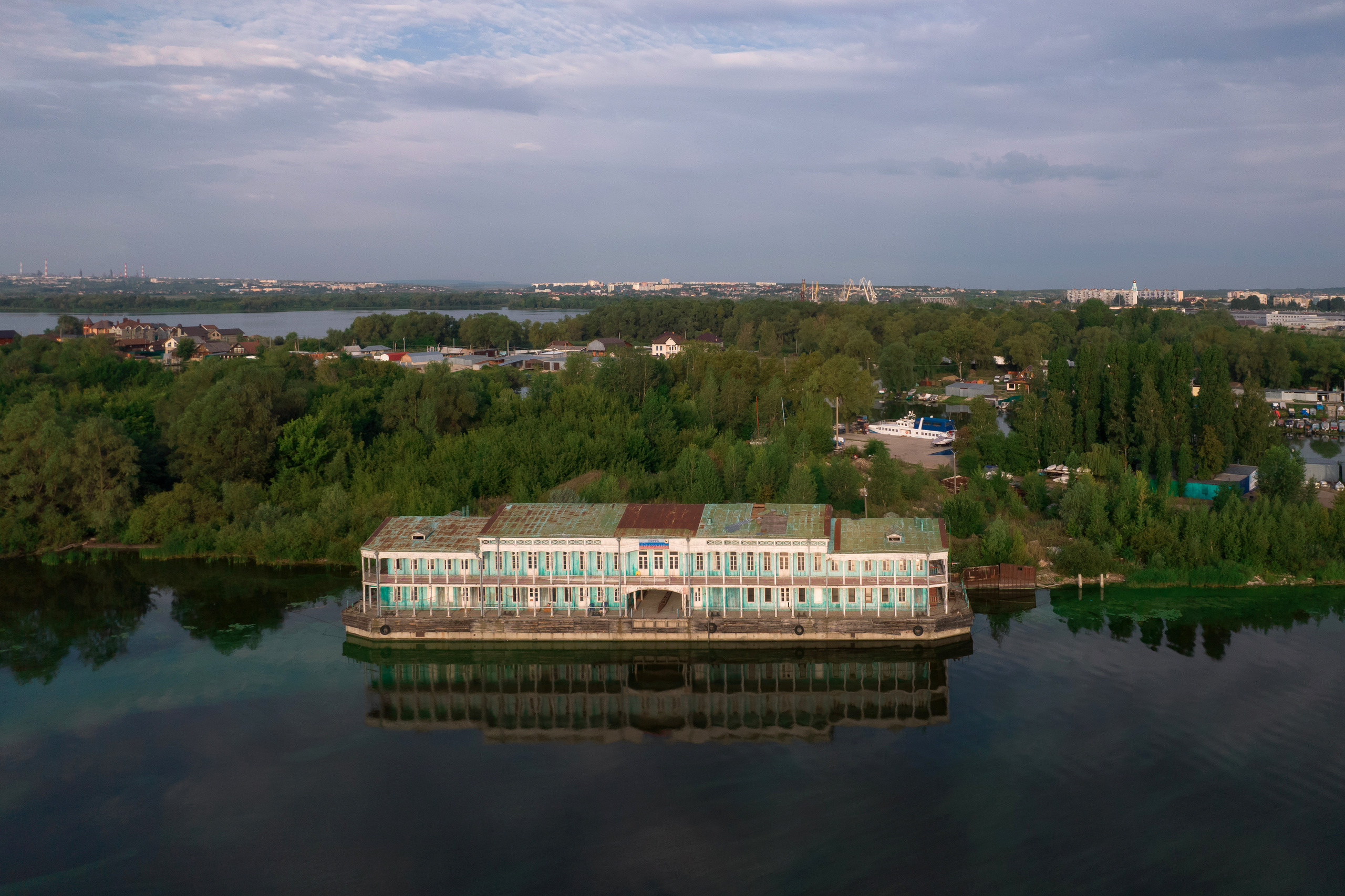 Природа, городские пейзажи. Свадебный, семейный и школьный фотограф в Сызрани Максим Баталов