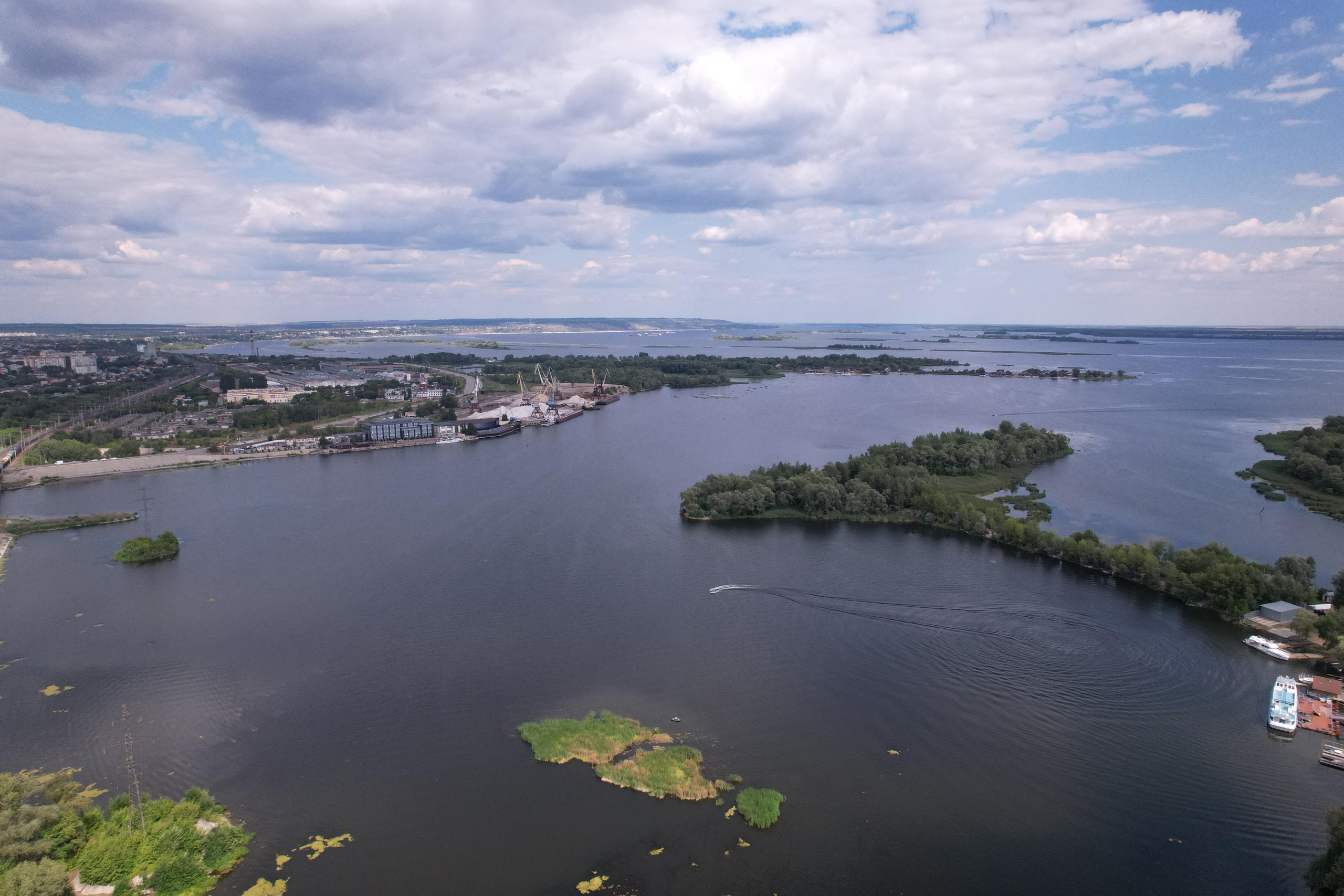 DJI — первый полёт. Свадебный, семейный и школьный фотограф в Сызрани Максим Баталов