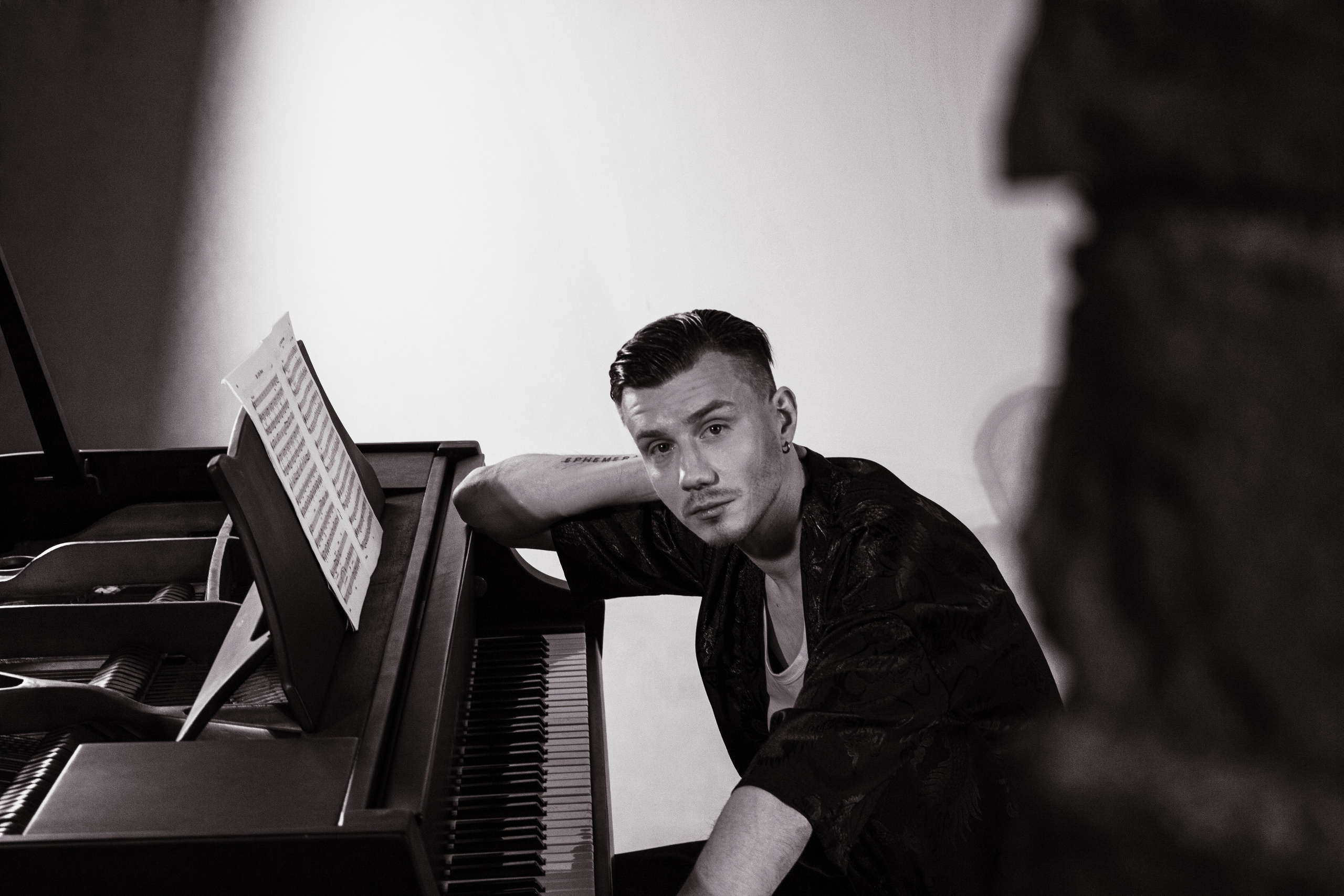 Сергей (мужская сессия). Стрит и Арт Фотограф Москва-Анталия-Стамбул. Постановочные фотографии в любом жанре, в неповторимых образах