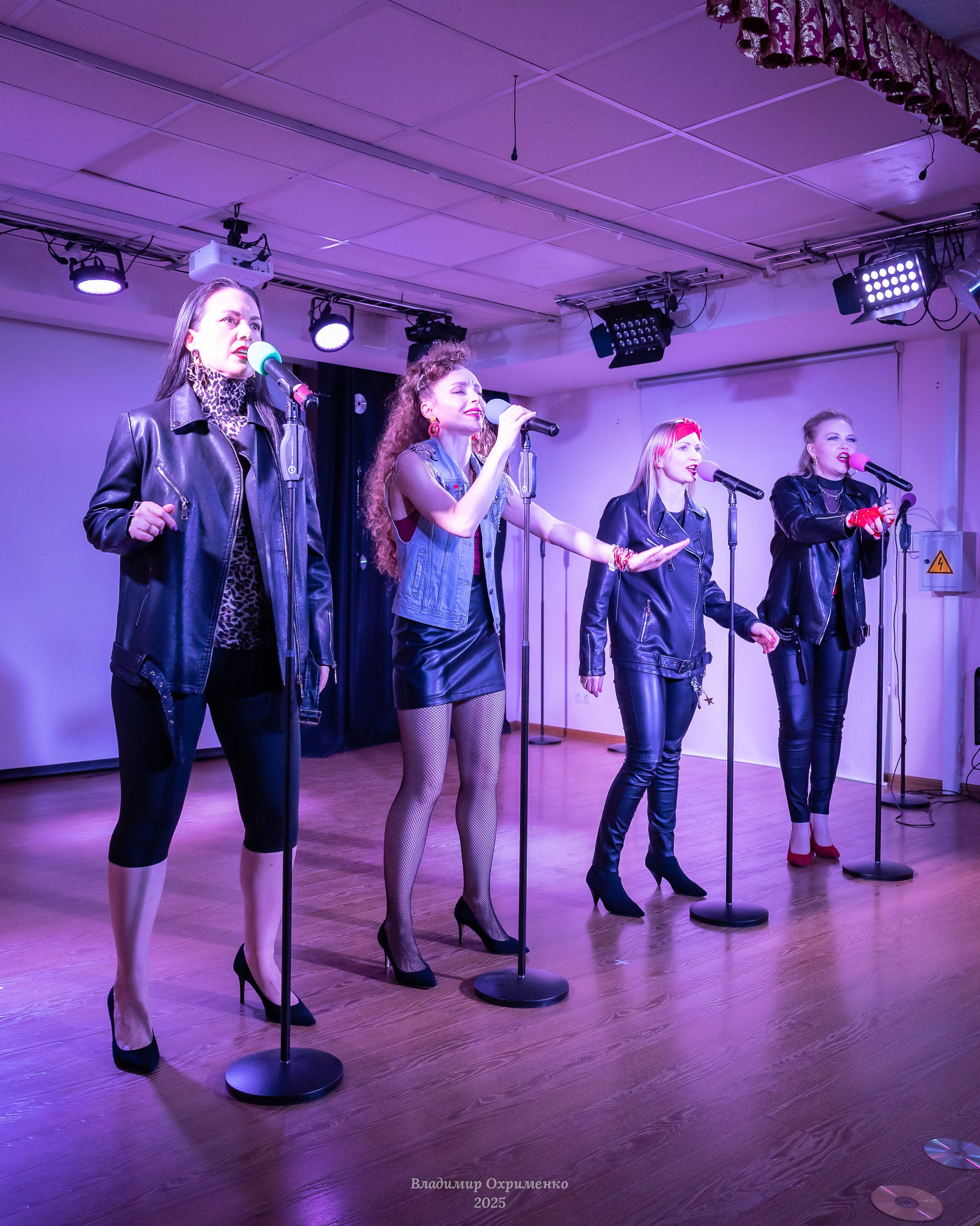 Концерт вокального коллектива Bella Mamma «Мы из 90-х». Фотограф Владимир Охрименко
