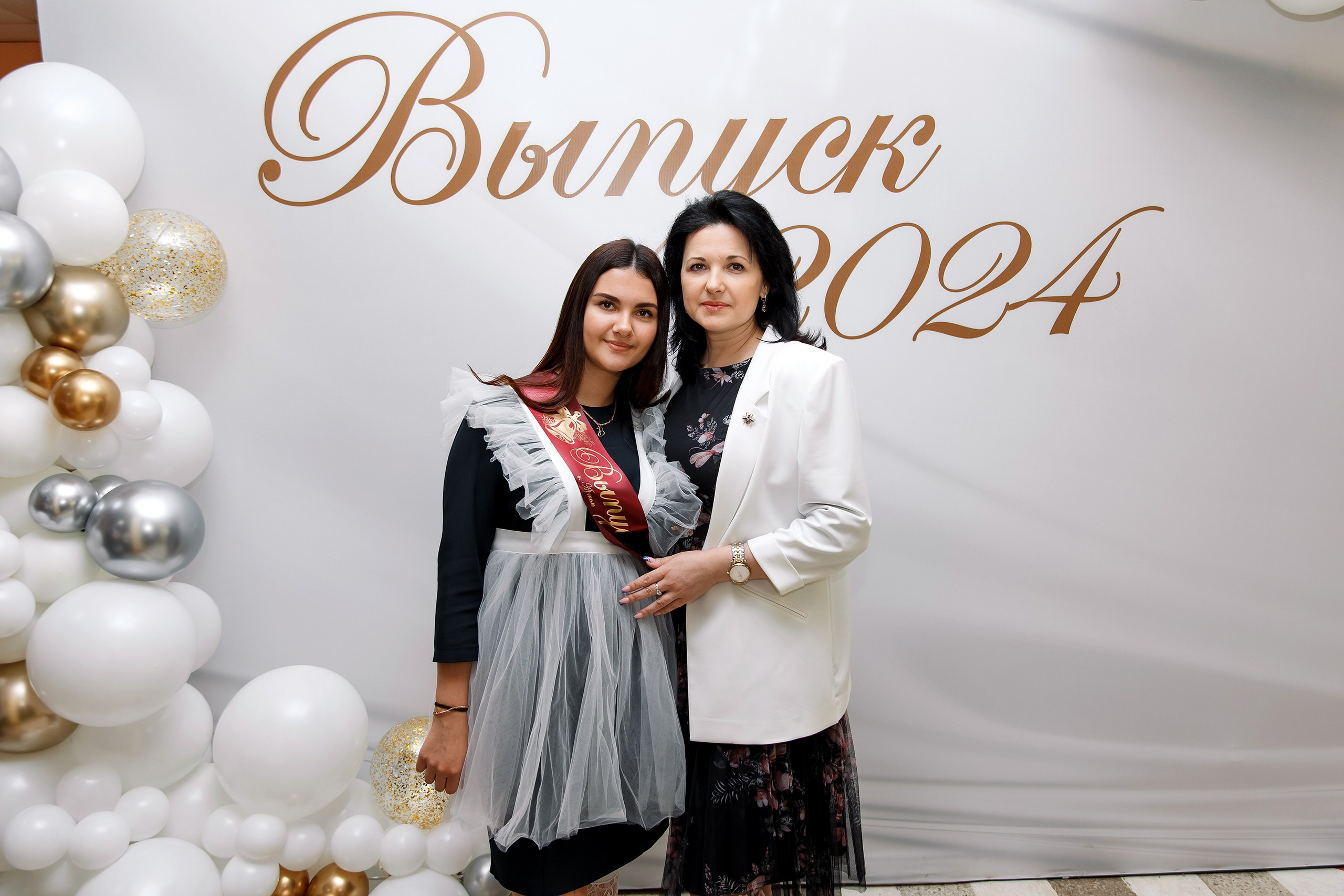 11 класс Последний звонок. Фотограф Любовь Корниенко, Примоский край