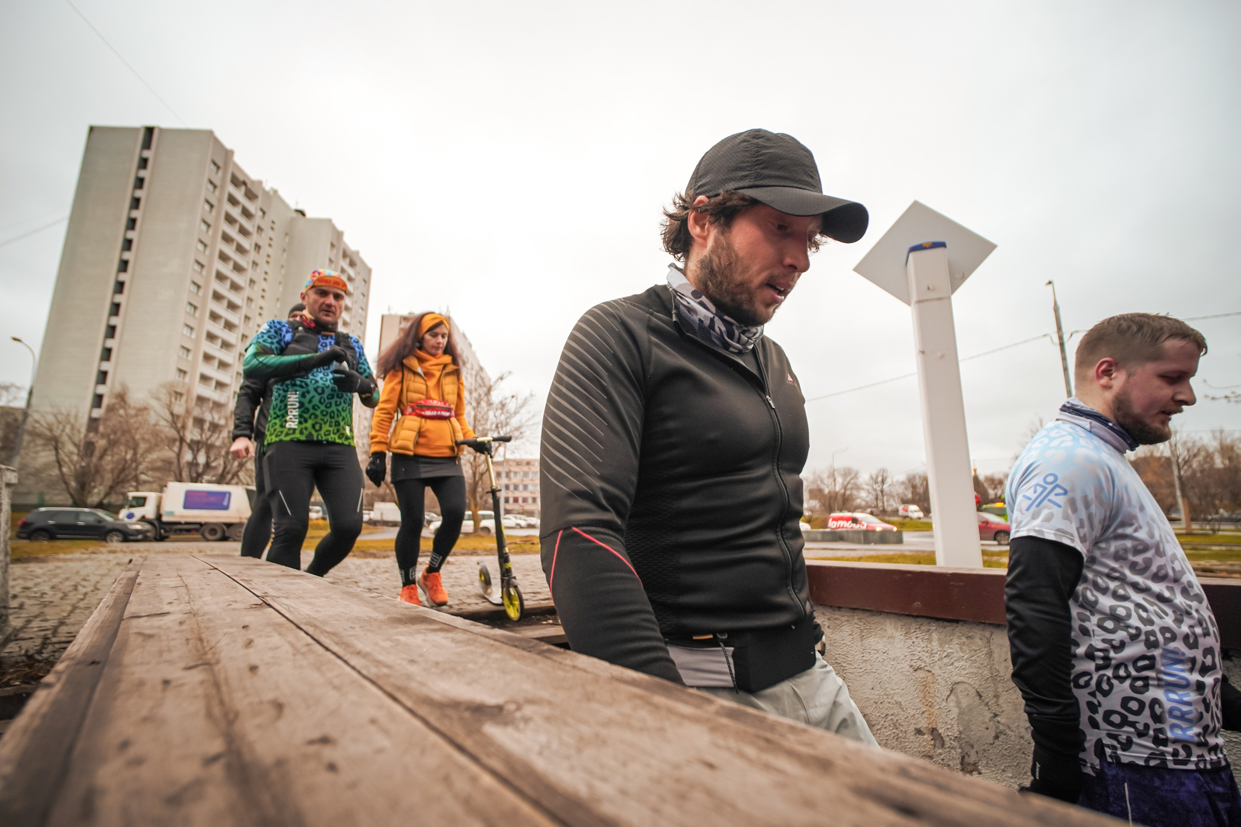 #марафонудома #яuzarun 2024 2-я петля, группа 6:30. Роман Капилюшов. Бег. Фото. Видео. г. Люберцы