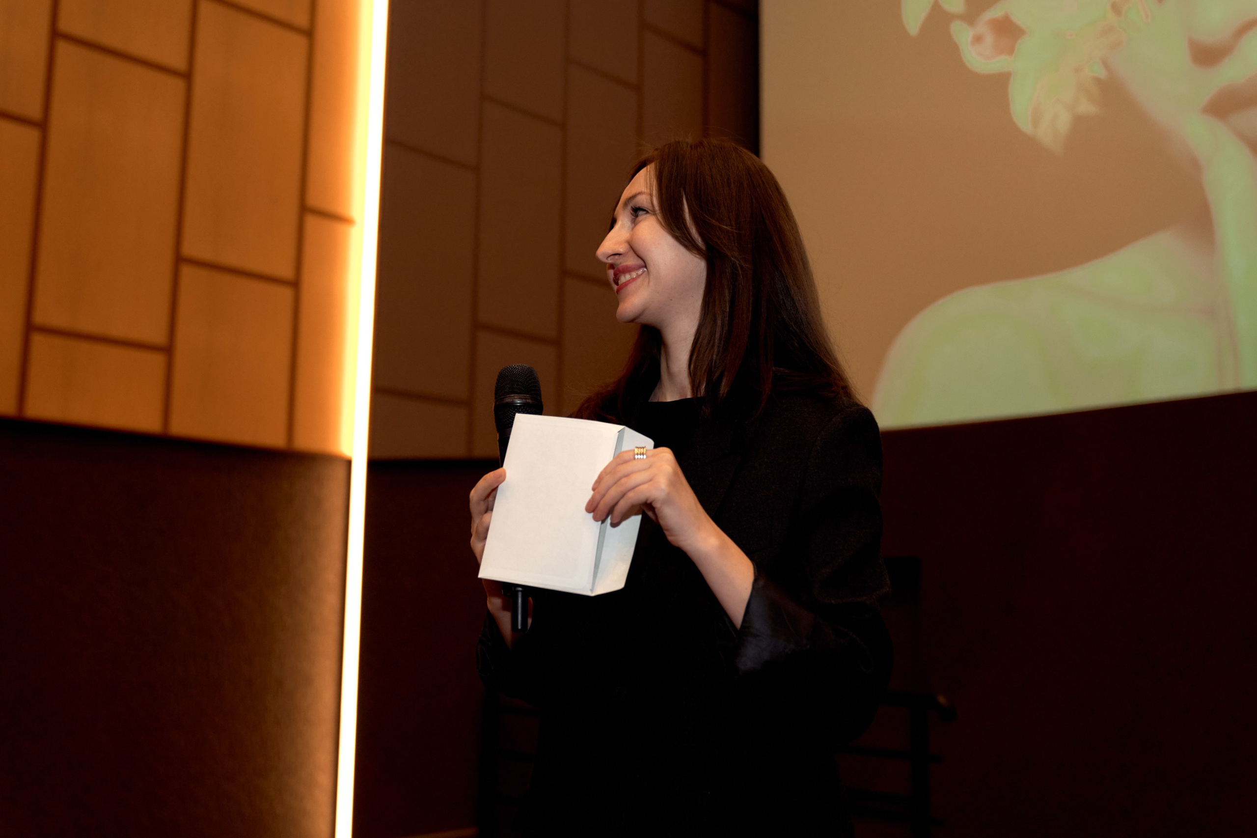 • Горизонт LED. Репортаж. Фотограф, индивидуальные женские, мужские фотосессии в Ростове-на-Дону